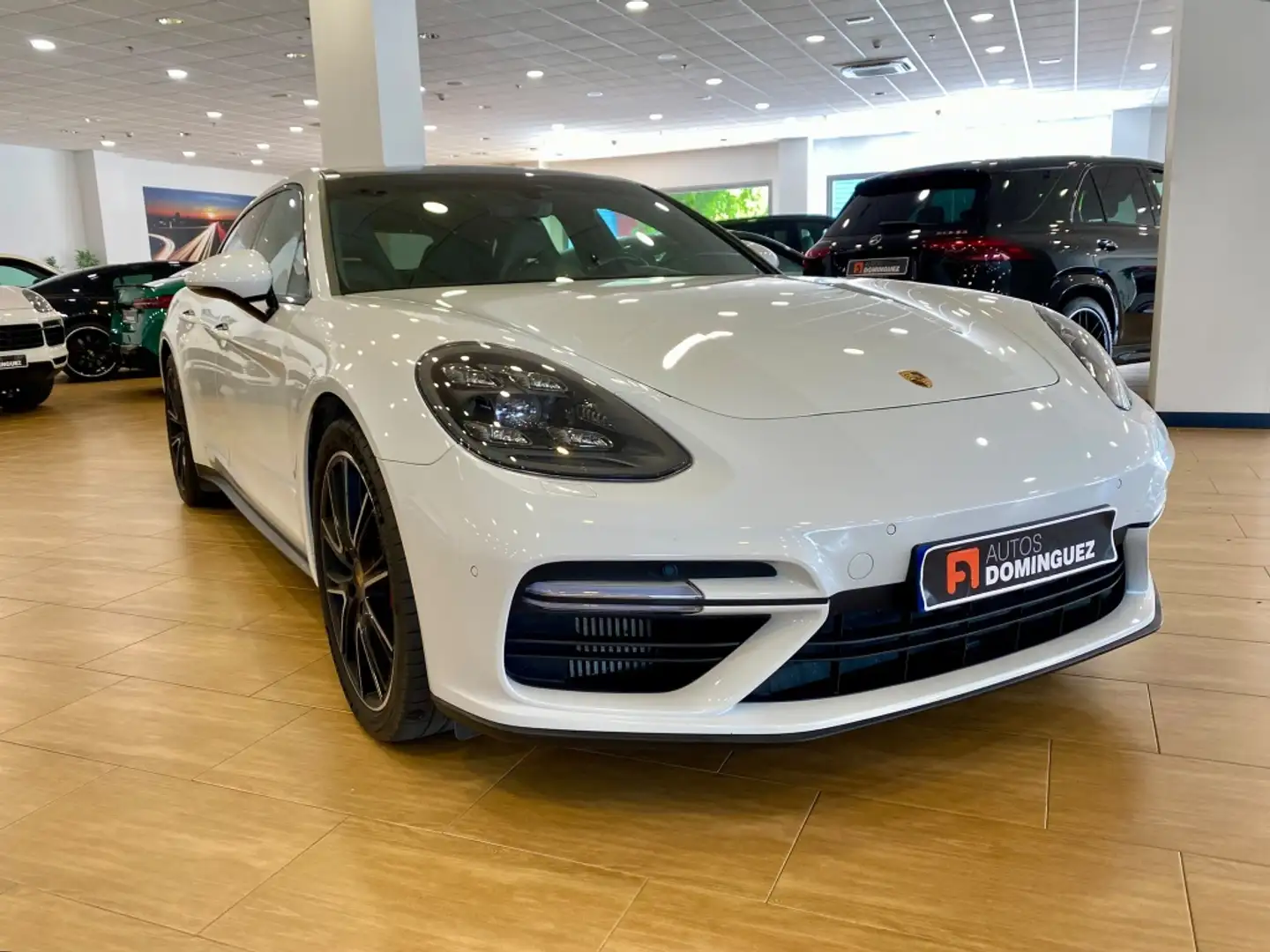 Porsche Panamera Turbo Sport Turismo Blanco - 2