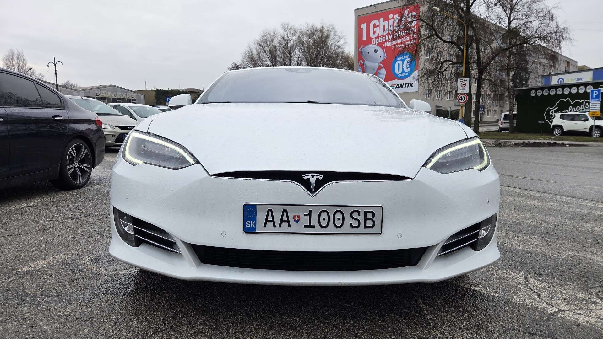 Tesla Model S 90D Allradantrieb - foto 1