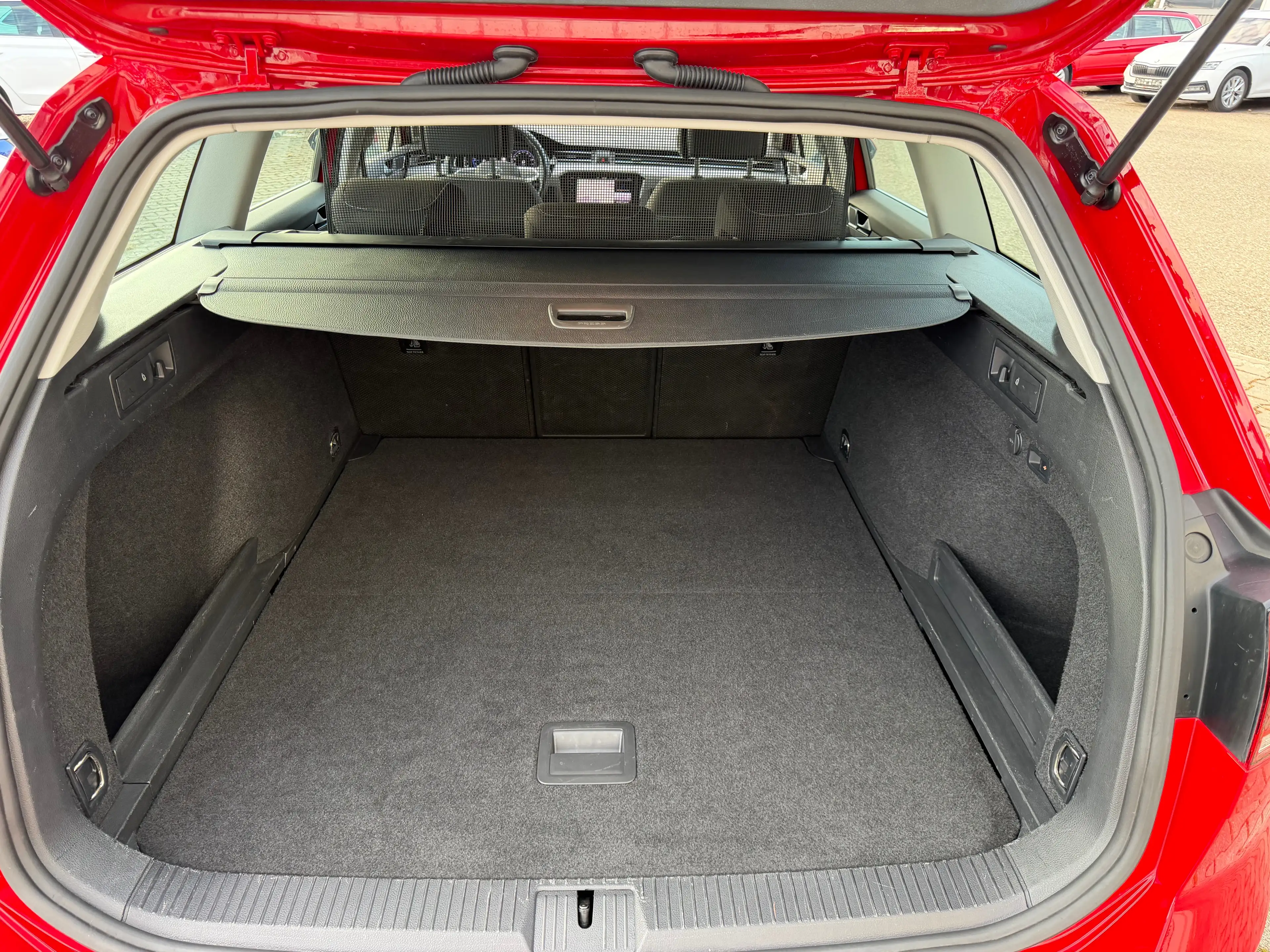 Volkswagen Passat Variant Business VZE DIGI Virtual RearView Massage AHK ACC APP — photo 12