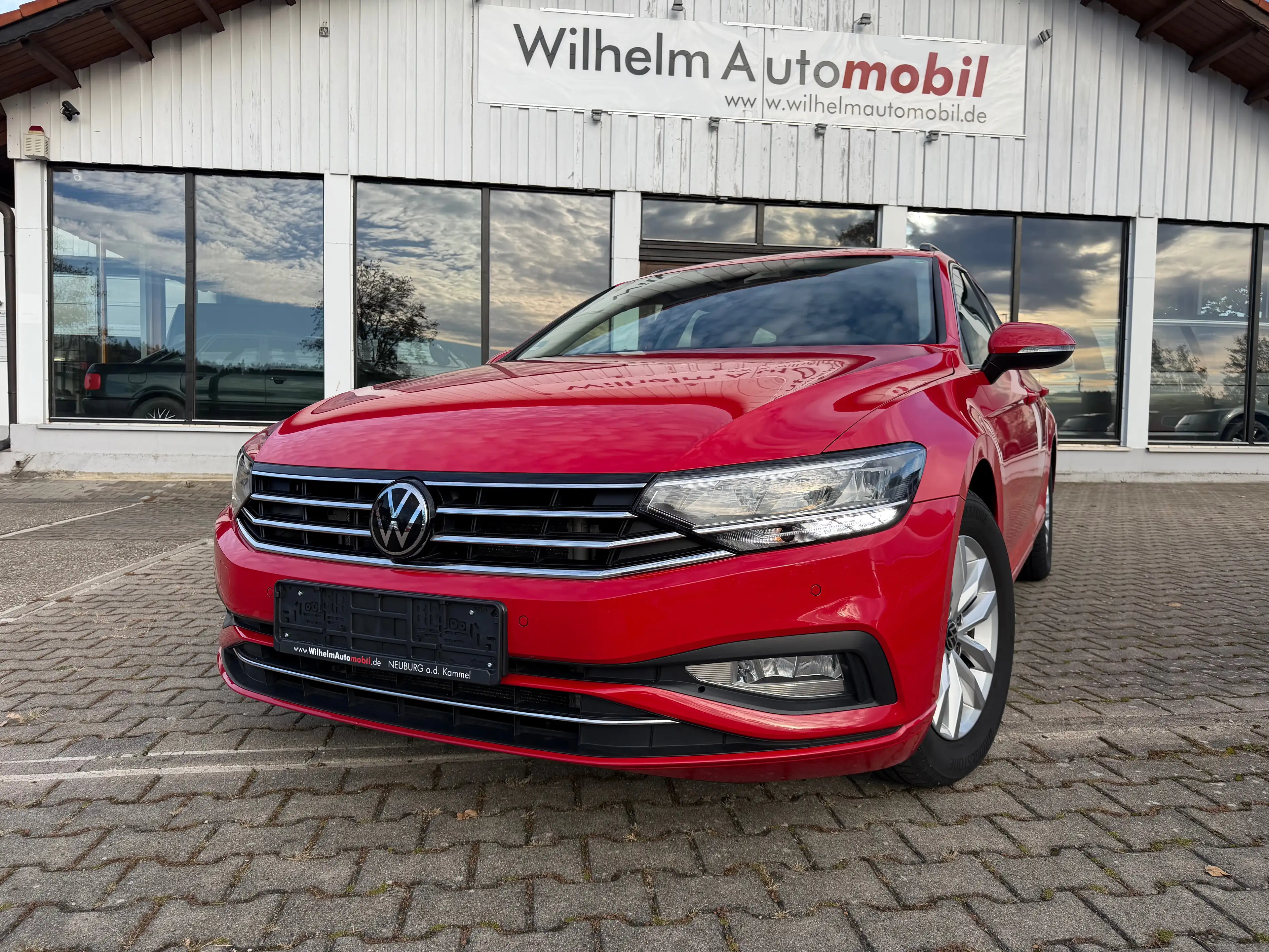 Volkswagen Passat Variant Business VZE DIGI Virtual RearView Massage AHK ACC APP