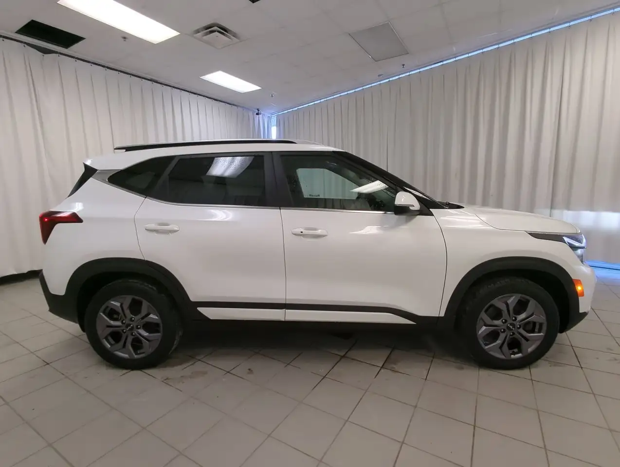 Kia Seltos снимка Kia Seltos