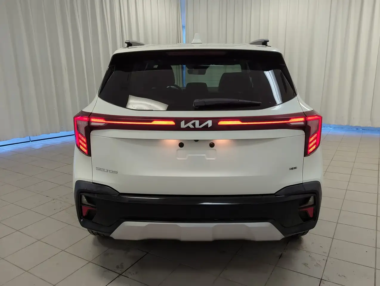 Kia Seltos снимка Kia Seltos