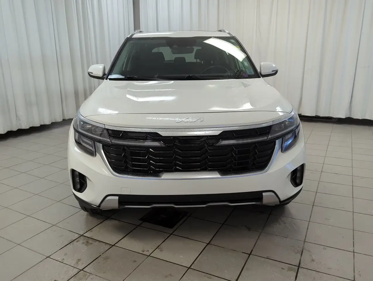 Kia Seltos снимка Kia Seltos