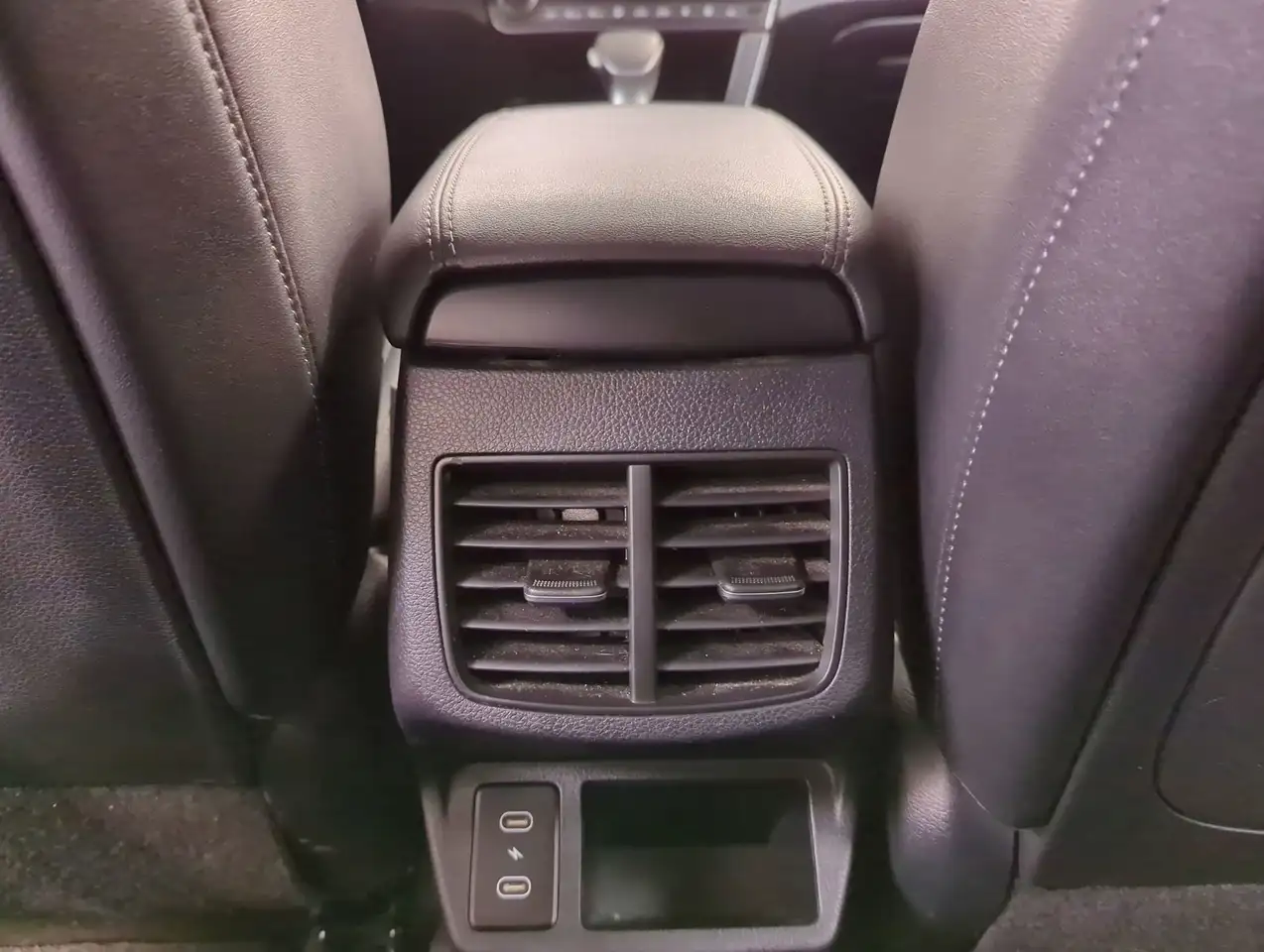 Kia Seltos снимка Kia Seltos
