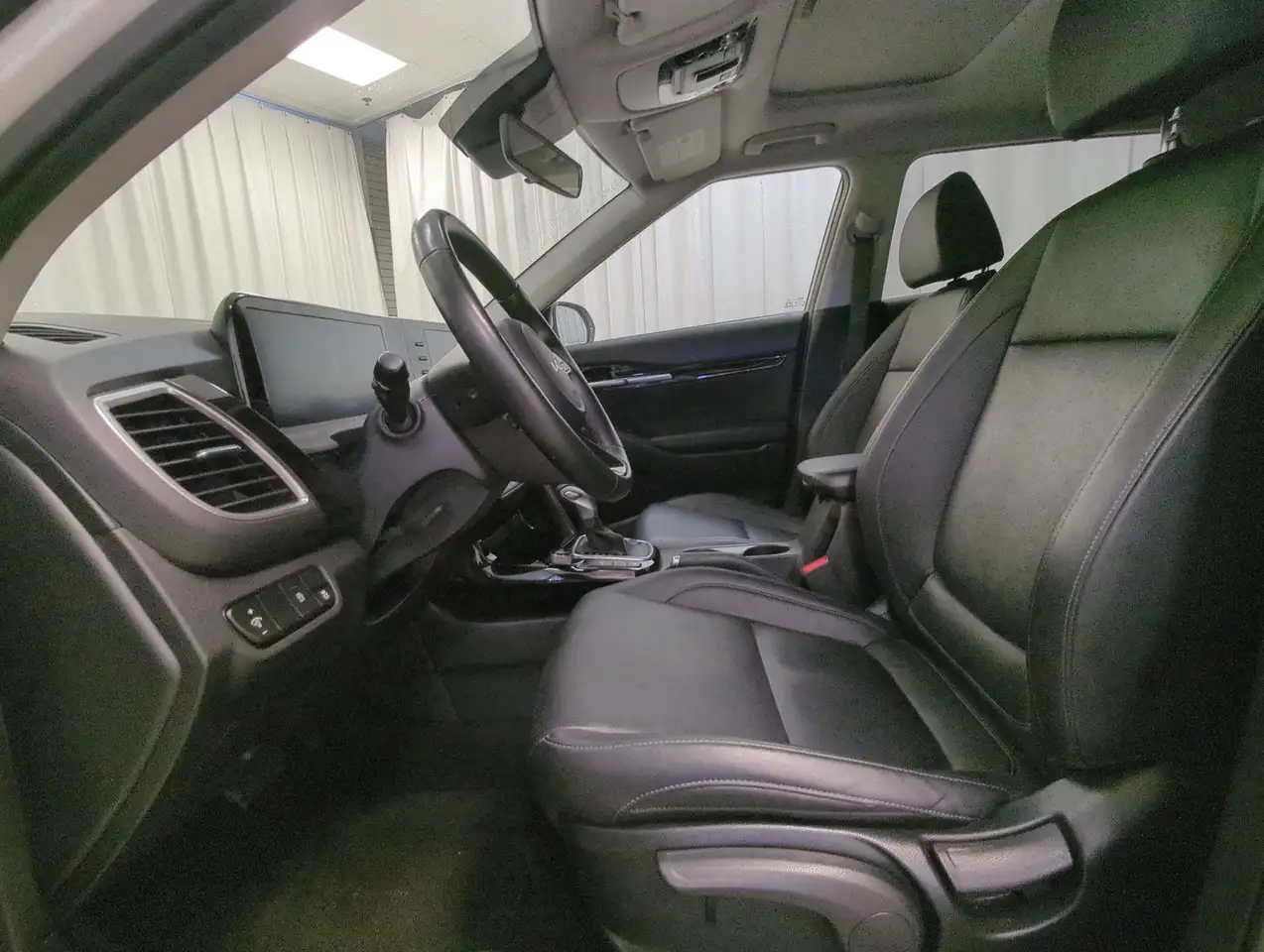 Kia Seltos снимка Kia Seltos