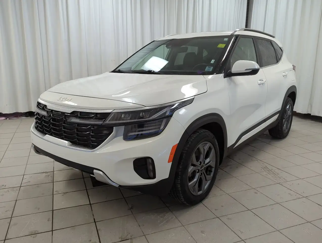 Kia Seltos снимка Kia Seltos