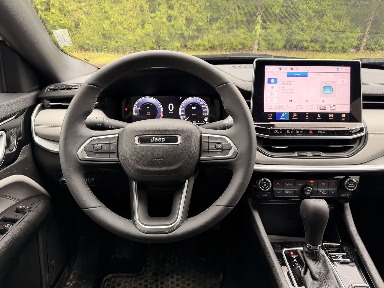 Jeep Compass photo Jeep Compass