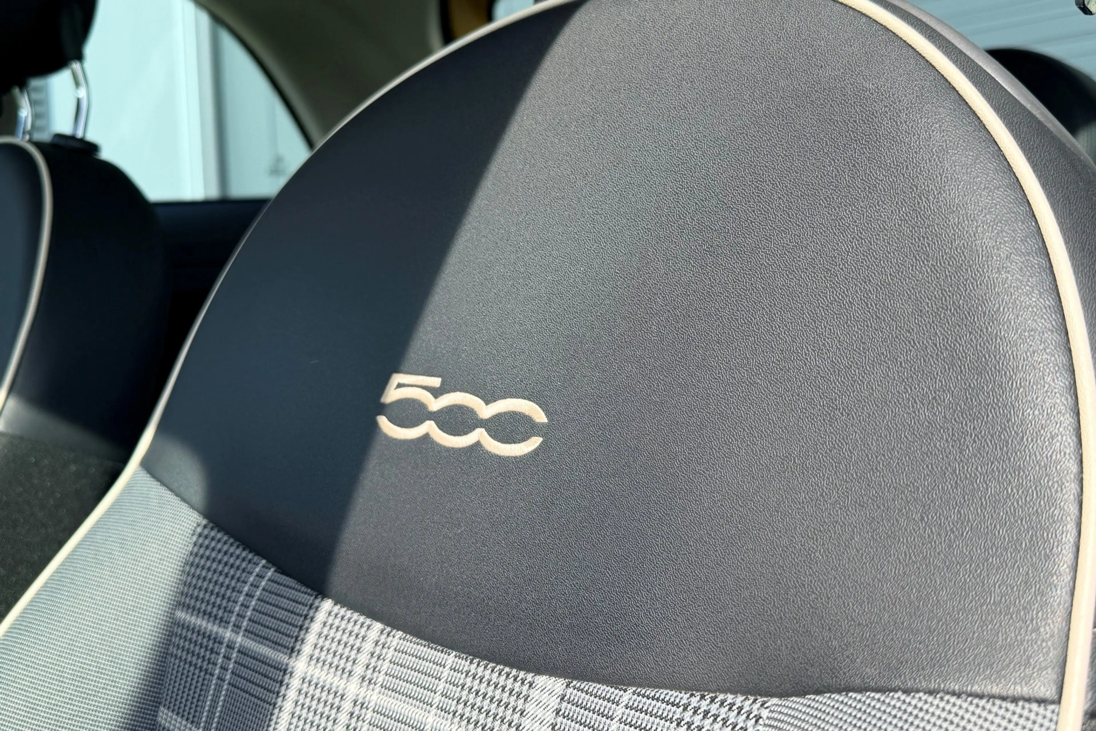 Fiat 500 0.9 TwinAir Turbo Lounge PANO NAVI LMV — photo 6