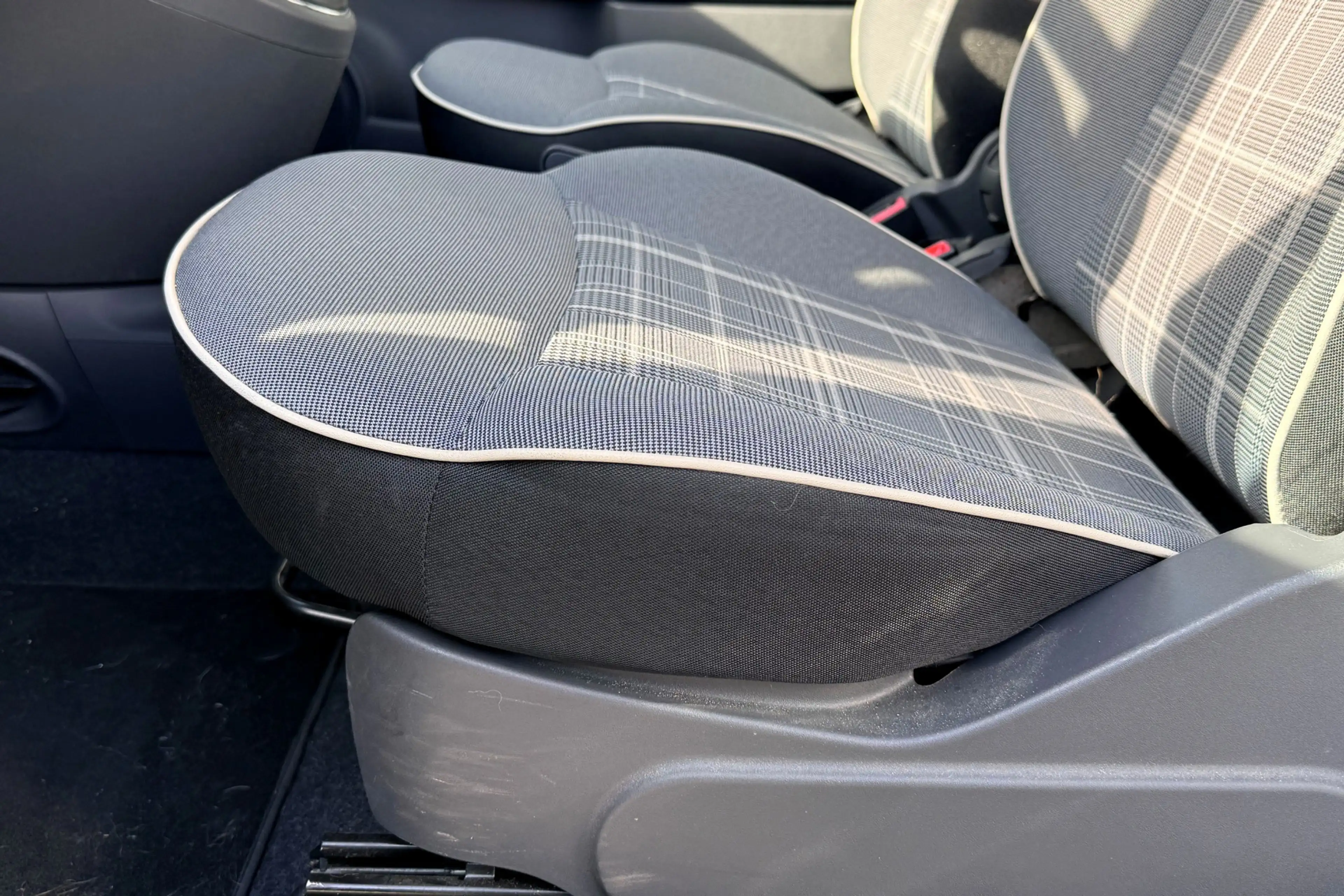 Fiat 500 0.9 TwinAir Turbo Lounge PANO NAVI LMV — photo 5