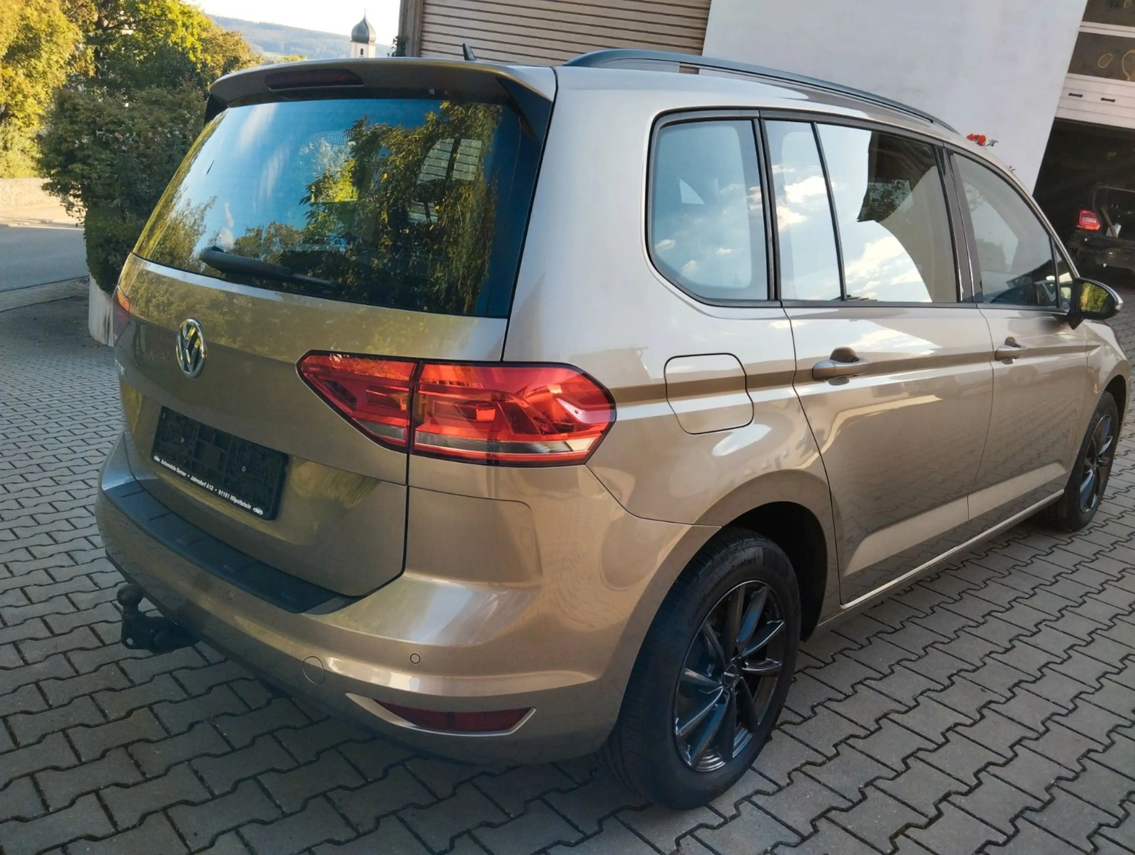 Volkswagen Touran 1.6 TDI, 7-Sitze, PDC, AHK,BMT/Start-Stop — photo 3