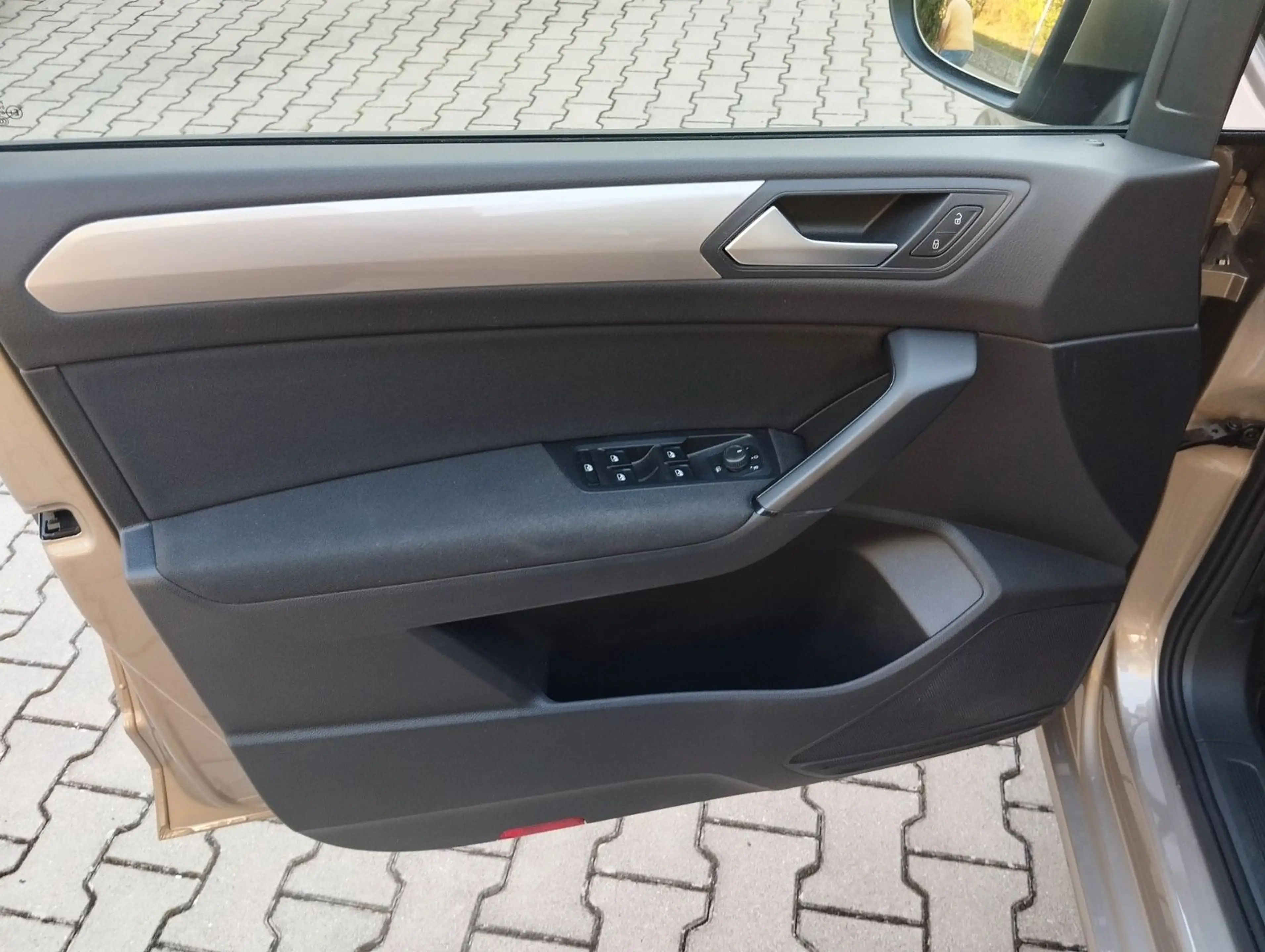 Volkswagen Touran 1.6 TDI, 7-Sitze, PDC, AHK,BMT/Start-Stop — photo 14