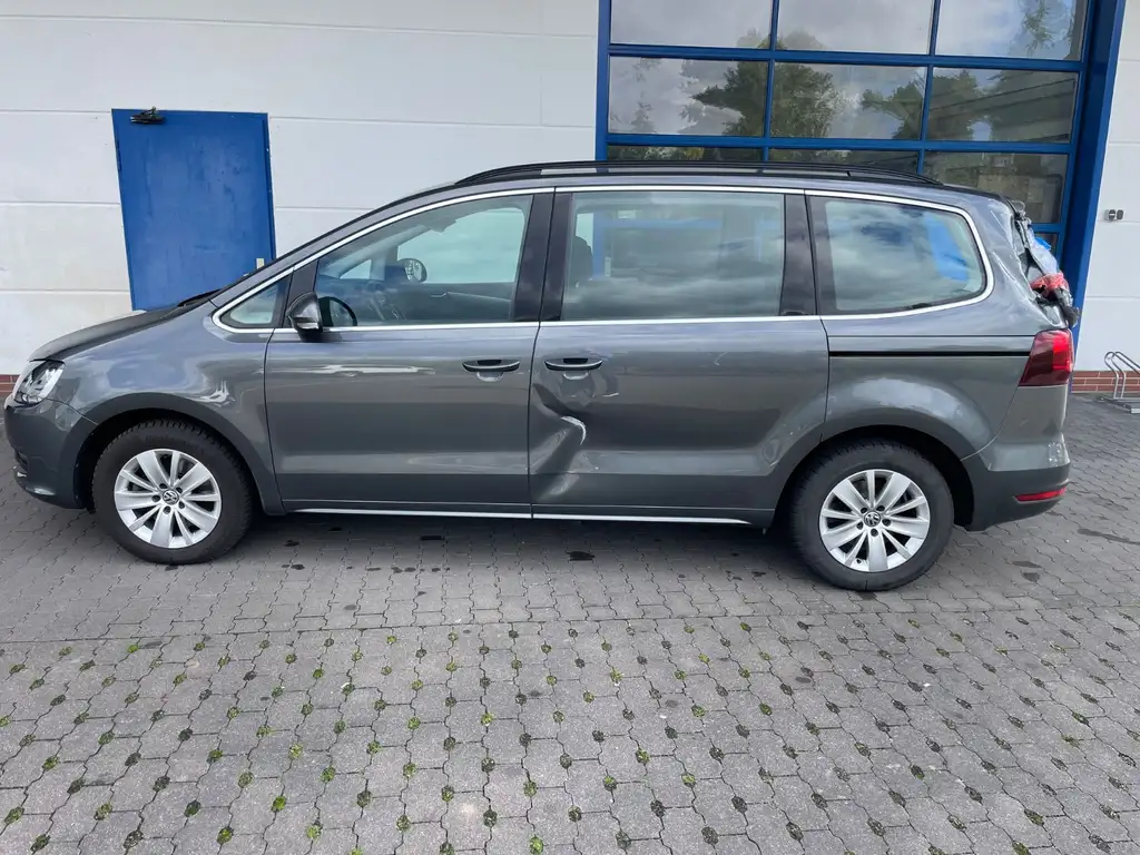 Volkswagen Sharan 2022 из Европы — купить под ключ