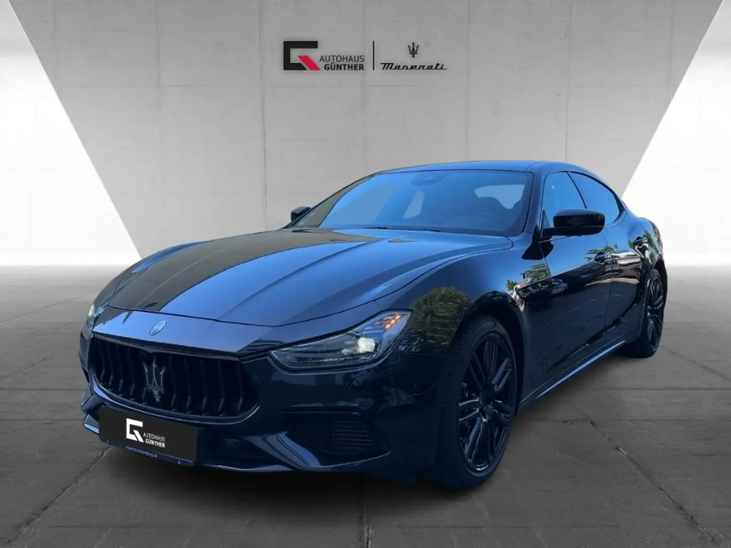 Maserati Ghibli MODENA MY22 V6 BT 350HP 2WD Schwarz - 1