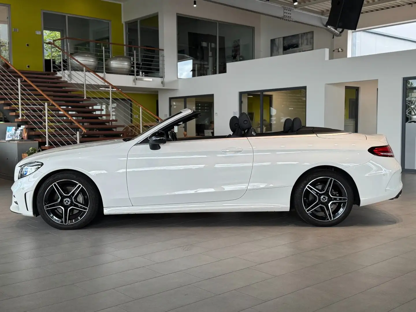 Mercedes-Benz C 220 C -Klasse Cabrio C 220 d*LED*Ambiente* Weiß - 2