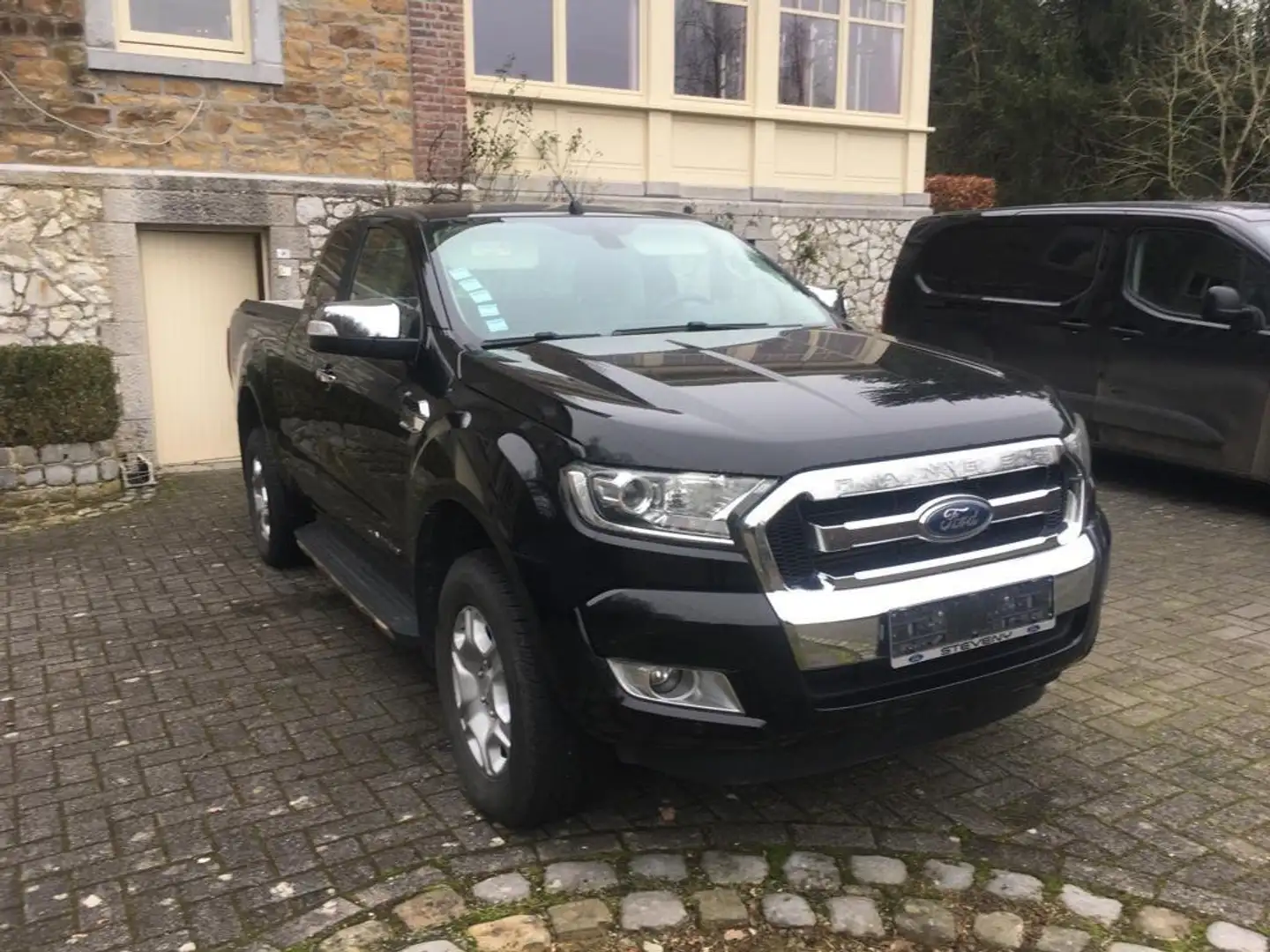 Ford Ranger SUPER CABINE 3.2 TDCi 200 4X4 BVA6 LIMITED Noir - 1