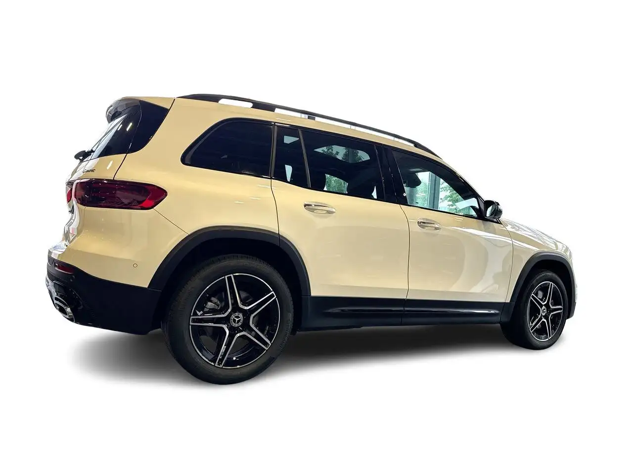 Mercedes-Benz GLB снимка Mercedes-Benz GLB