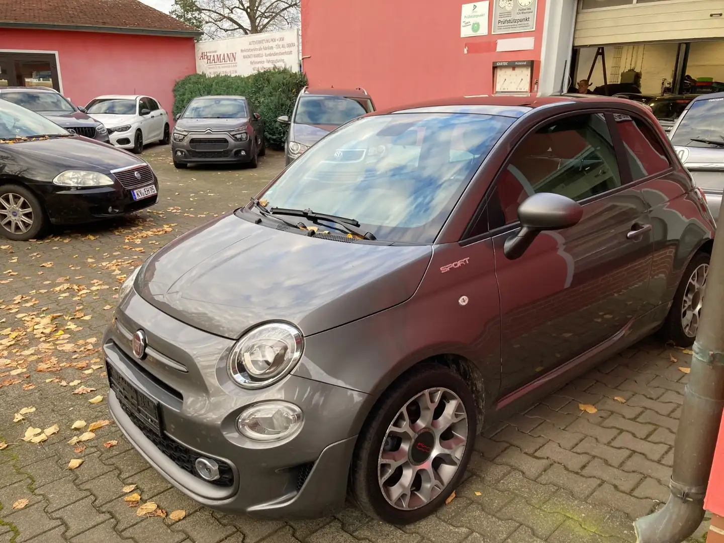 Fiat 500 Sport-DAB-Pano-Dach-PDC hi.-Alu-Spoiler-Pack Gris - 2