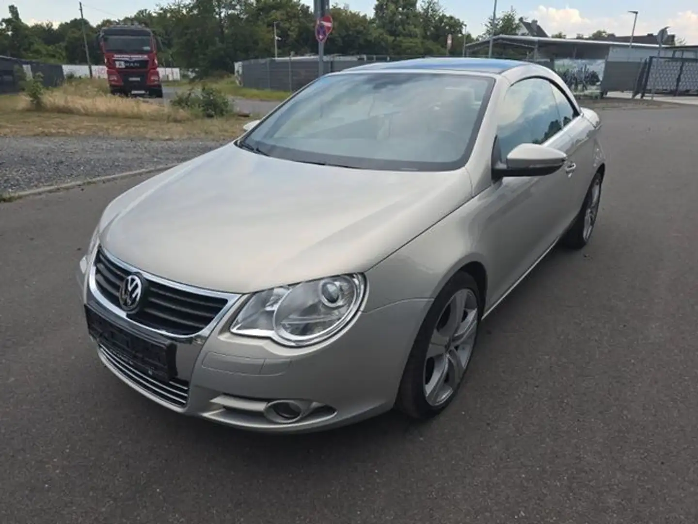 Volkswagen Eos 2.0 Turbo,Automatik,HU+AU bis 07.27 Silber - 1