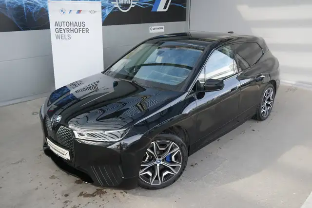 BMW iX xDrive50 *M-Sport/AHK/Laserlicht/360°/DA-Prof./Innovations Paket* Ansicht 4