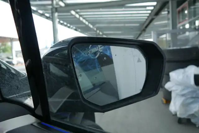 BMW iX xDrive50 *M-Sport/AHK/Laserlicht/360°/DA-Prof./Innovations Paket* Ansicht 35