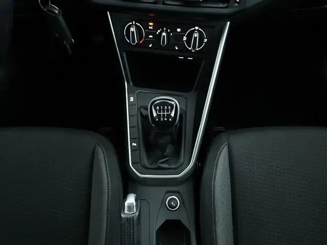 Volkswagen Taigo view 13