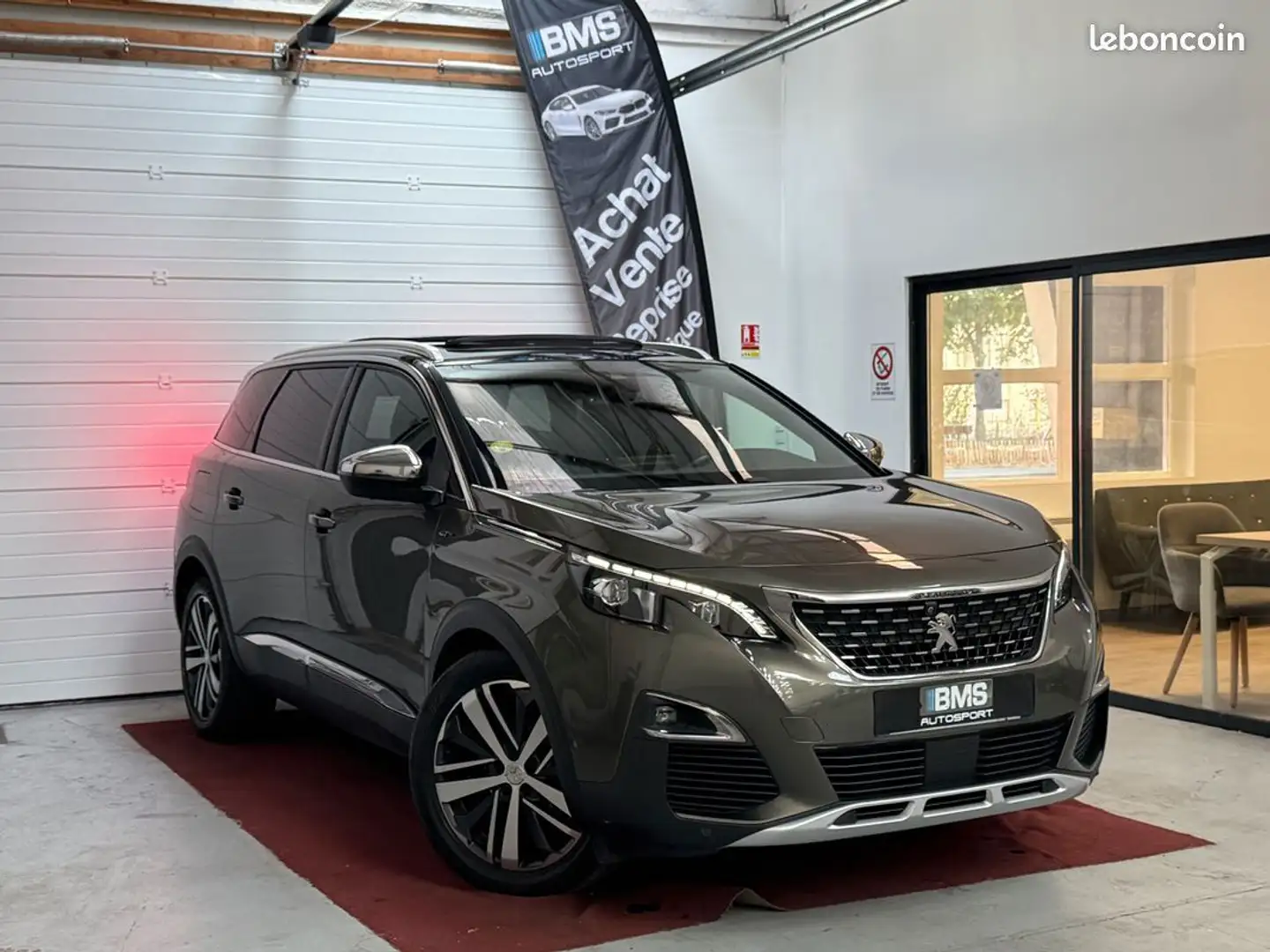 Peugeot 5008 2.0 HDI GT 180 EAT8 Full Options (Cuir, Toit Ouvra Gris - 1