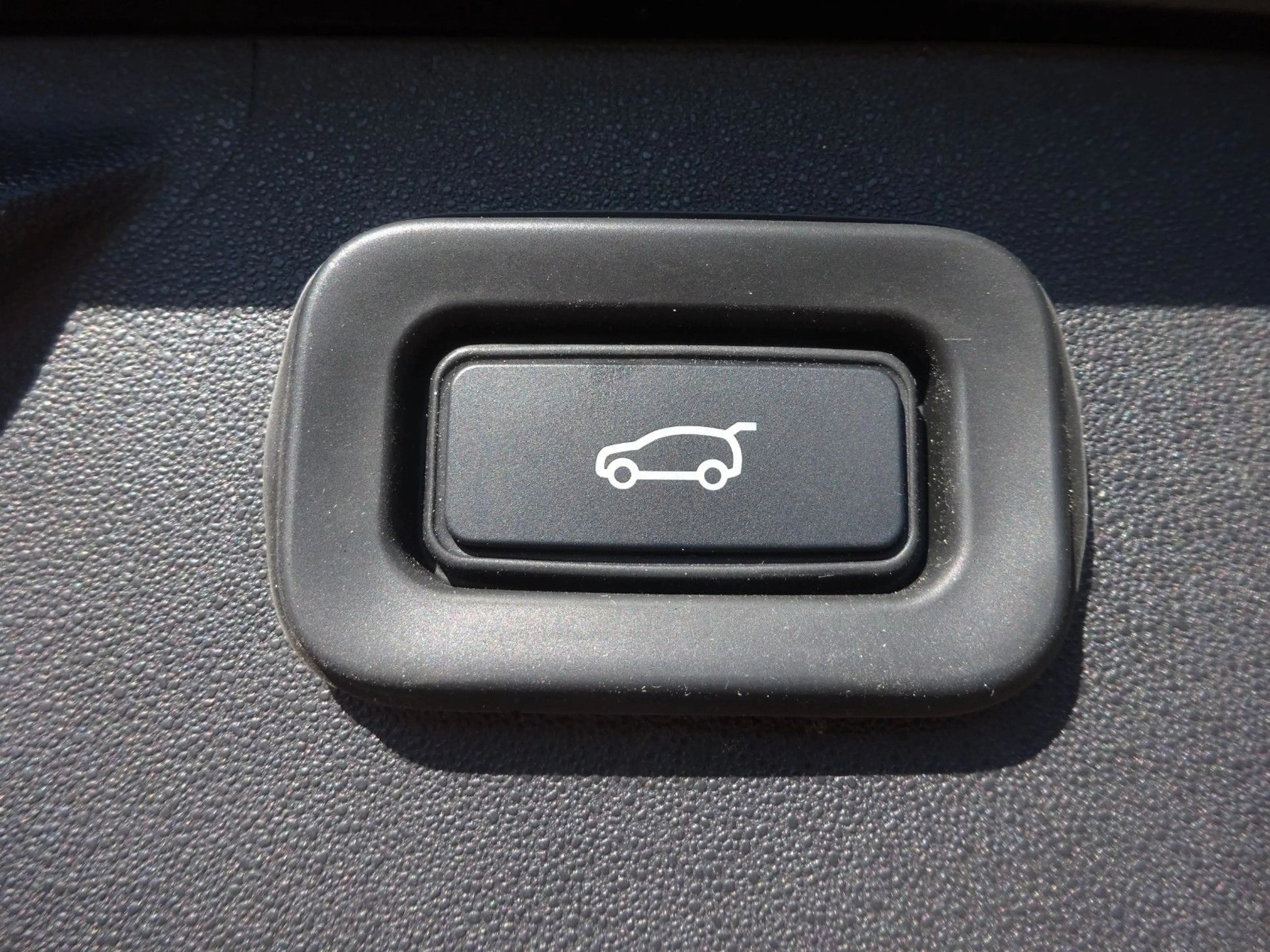 Land Rover Discovery Sport D150 Autm. S AWD Leder Navi Kam — photo 8