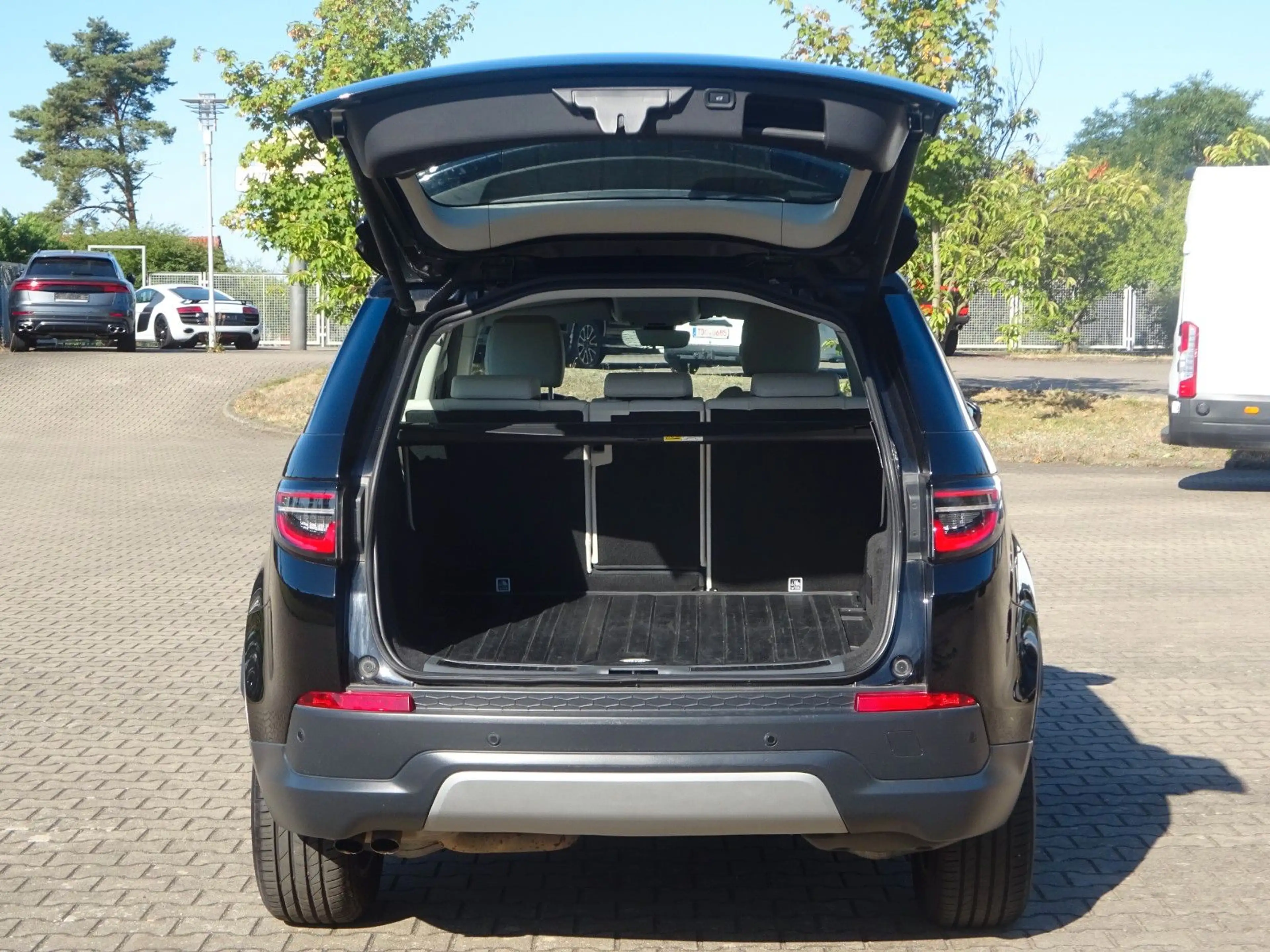 Land Rover Discovery Sport D150 Autm. S AWD Leder Navi Kam — photo 5