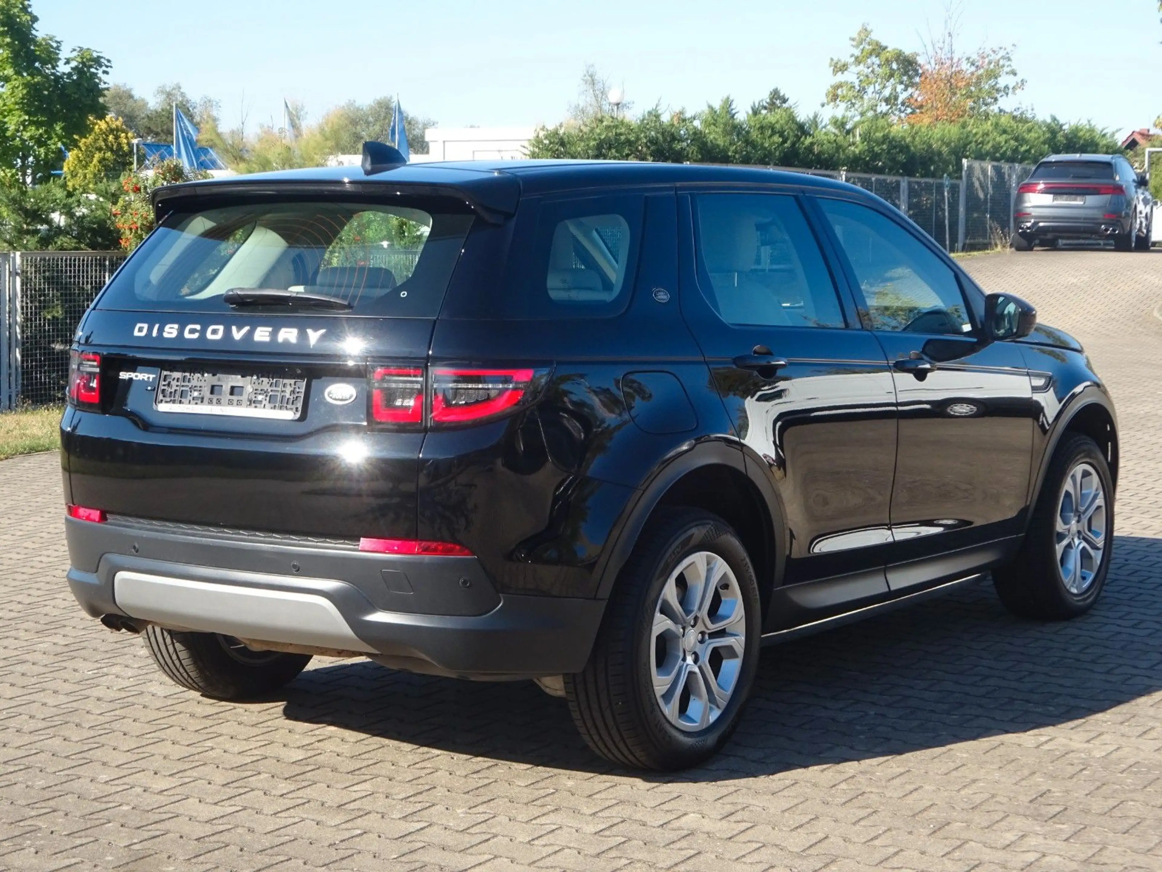 Land Rover Discovery Sport D150 Autm. S AWD Leder Navi Kam — photo 10