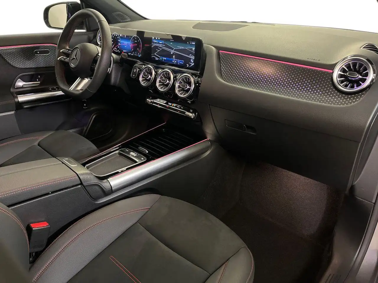 Mercedes-Benz GLA 2026 — фото 15