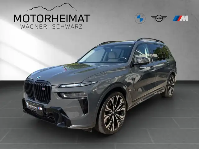 BMW X7 M 60i xDrive M Sport Pro Carbon 23" B&W