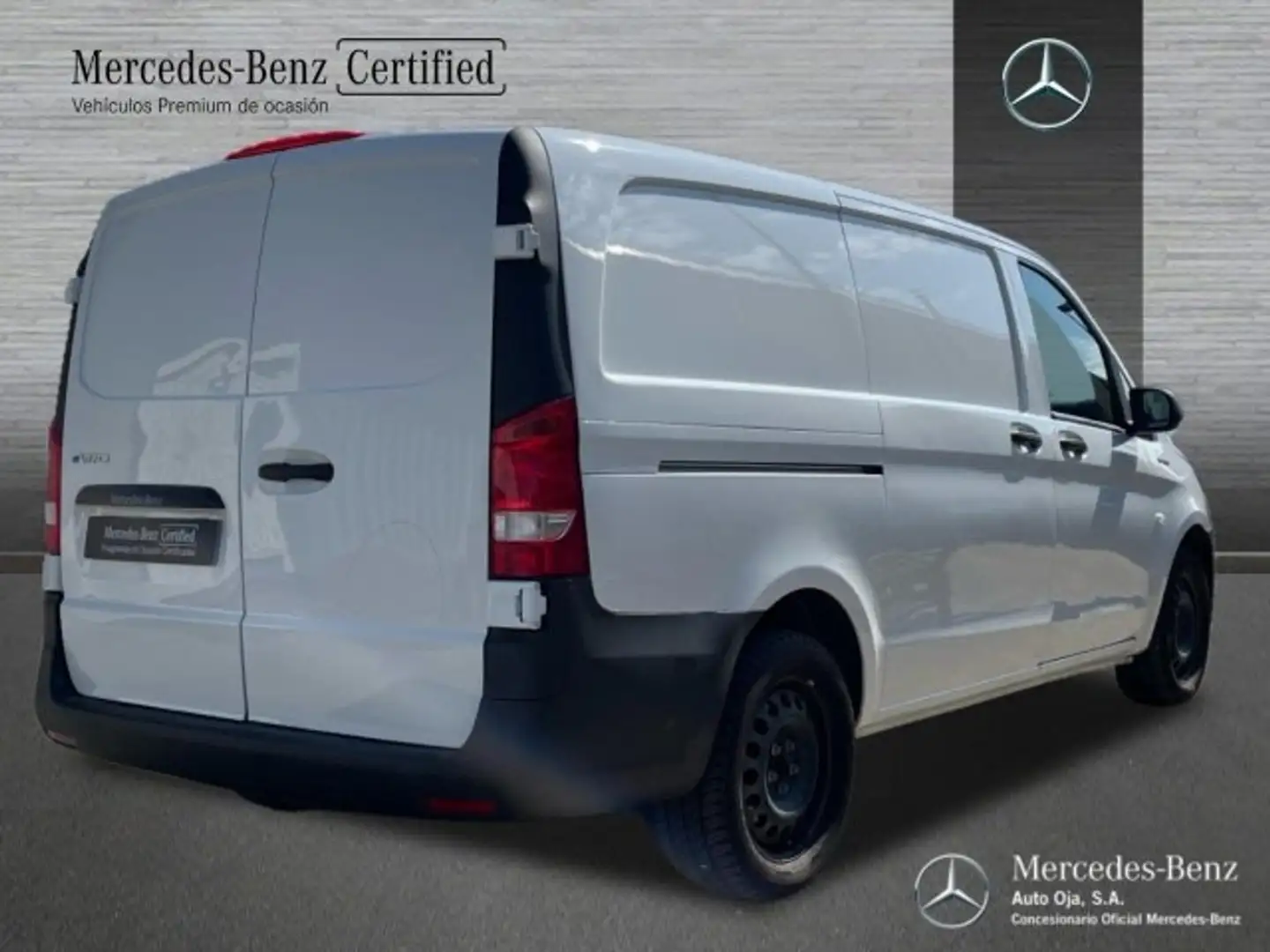 Mercedes-Benz Vito Mercedes-Benz e 111 Furgón Larga - 2