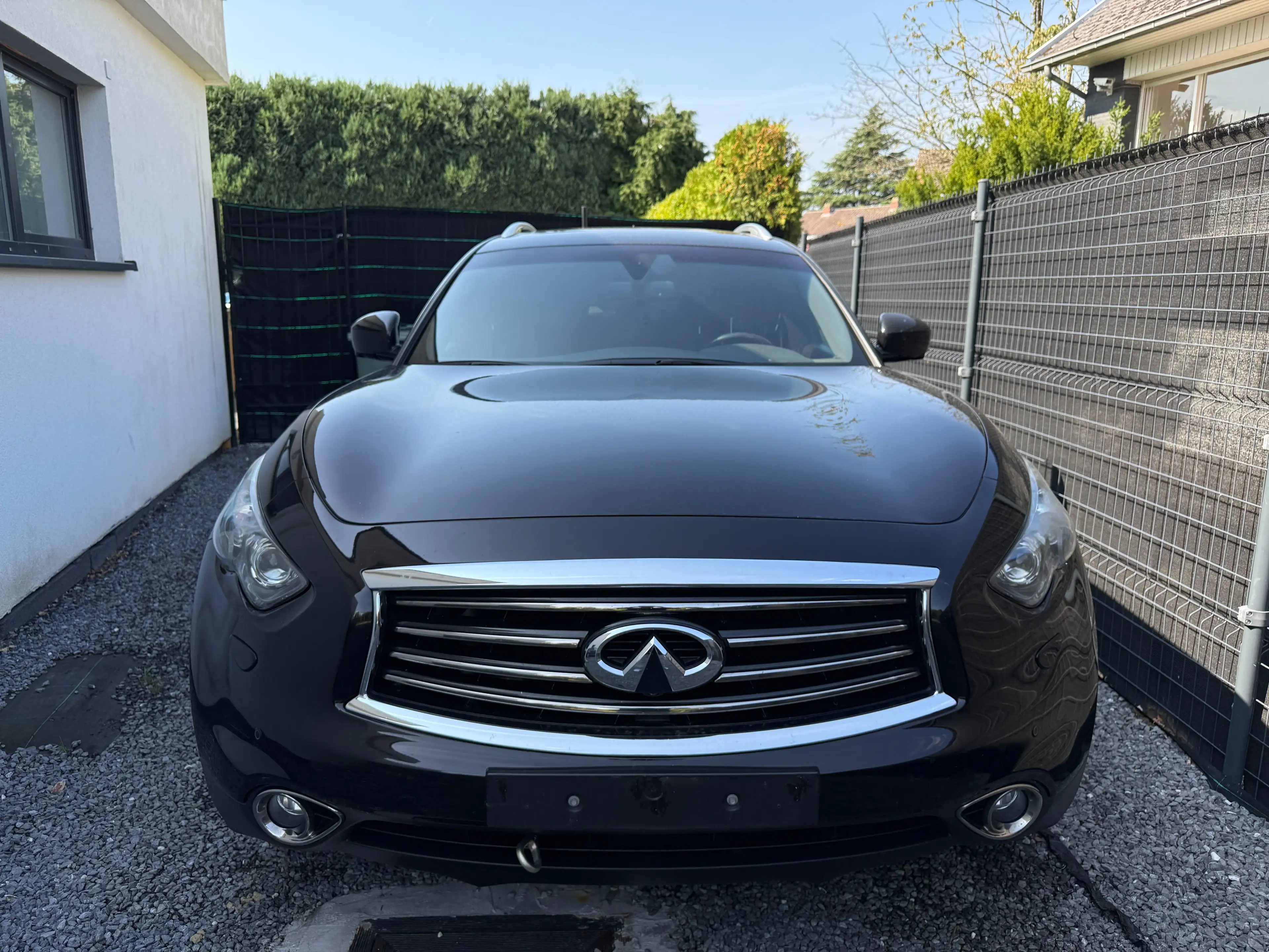 Infiniti QX70 QX70 3.0 D V6 S Premium — photo 3