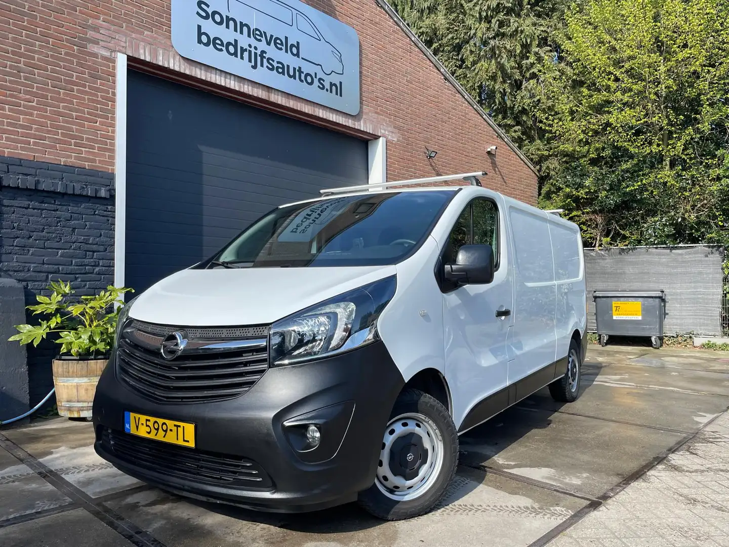 Opel Vivaro 1.6 CDTI L2H1 Sport EcoFlex 125pk EURO6 Trekhaak C Wit - 2