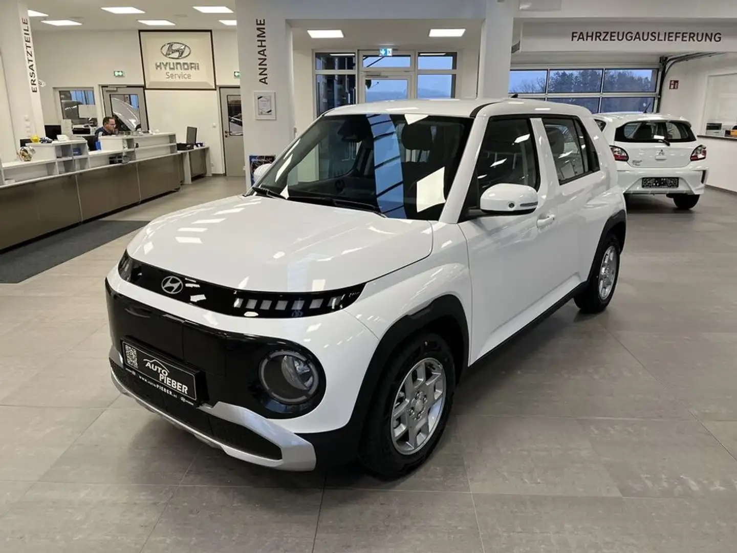 Hyundai Inster 49kWh Smart Line mit P1/P2/O1-Paket Weiß - 2