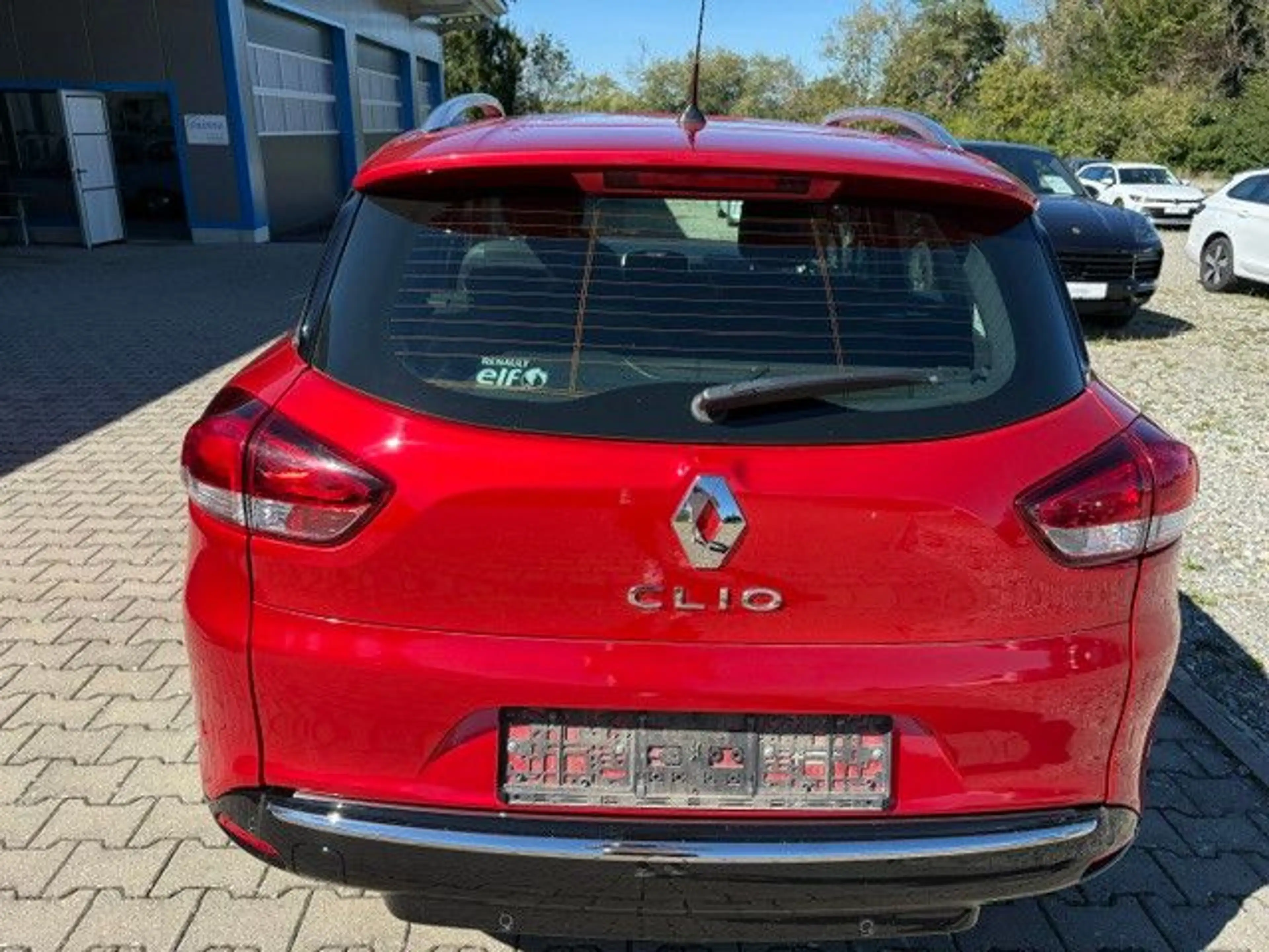 Renault Clio IV Grandtour Intens AUTOMATIC KAMERA SHZ — photo 8
