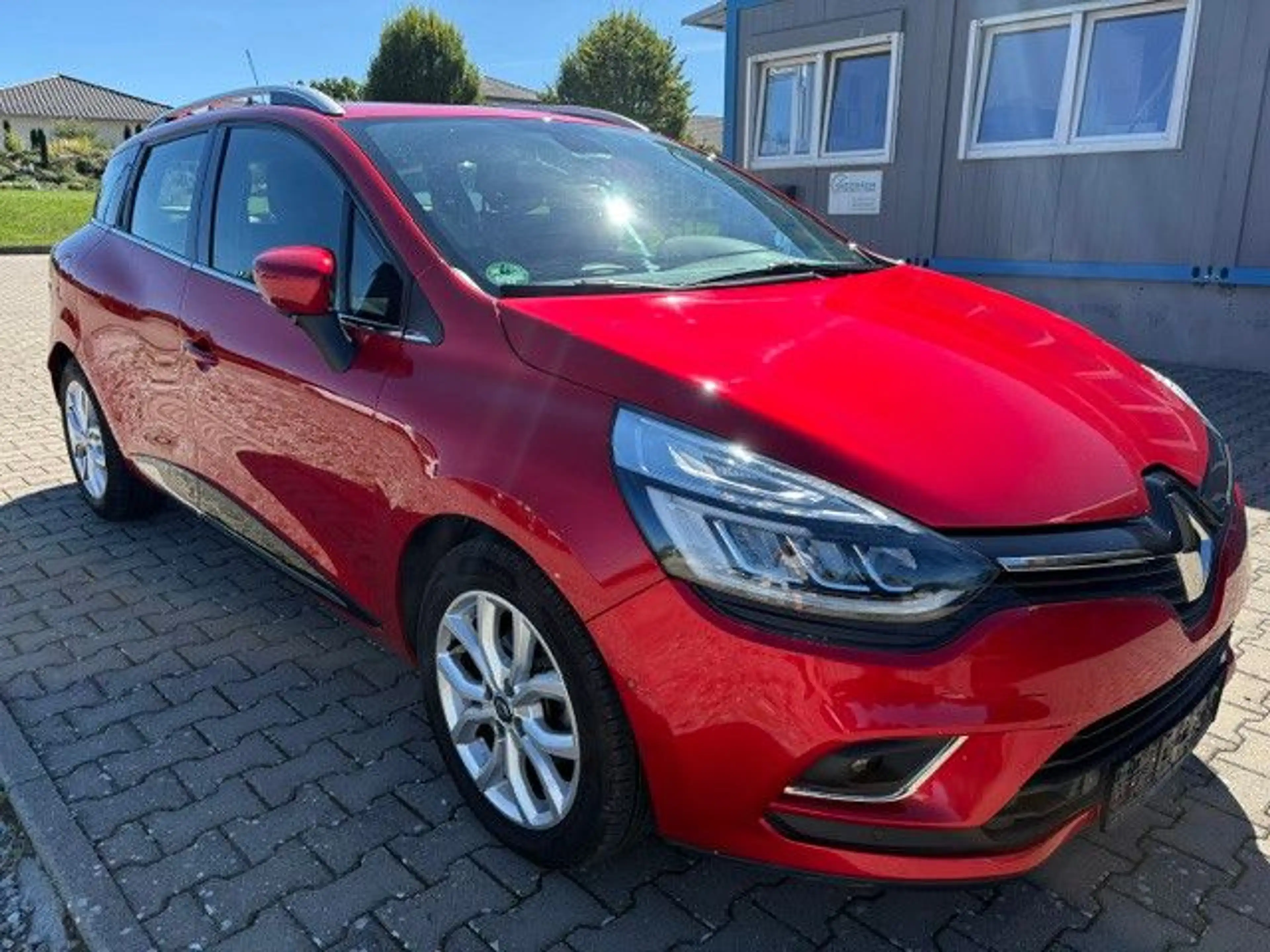 Renault Clio IV Grandtour Intens AUTOMATIC KAMERA SHZ — photo 3