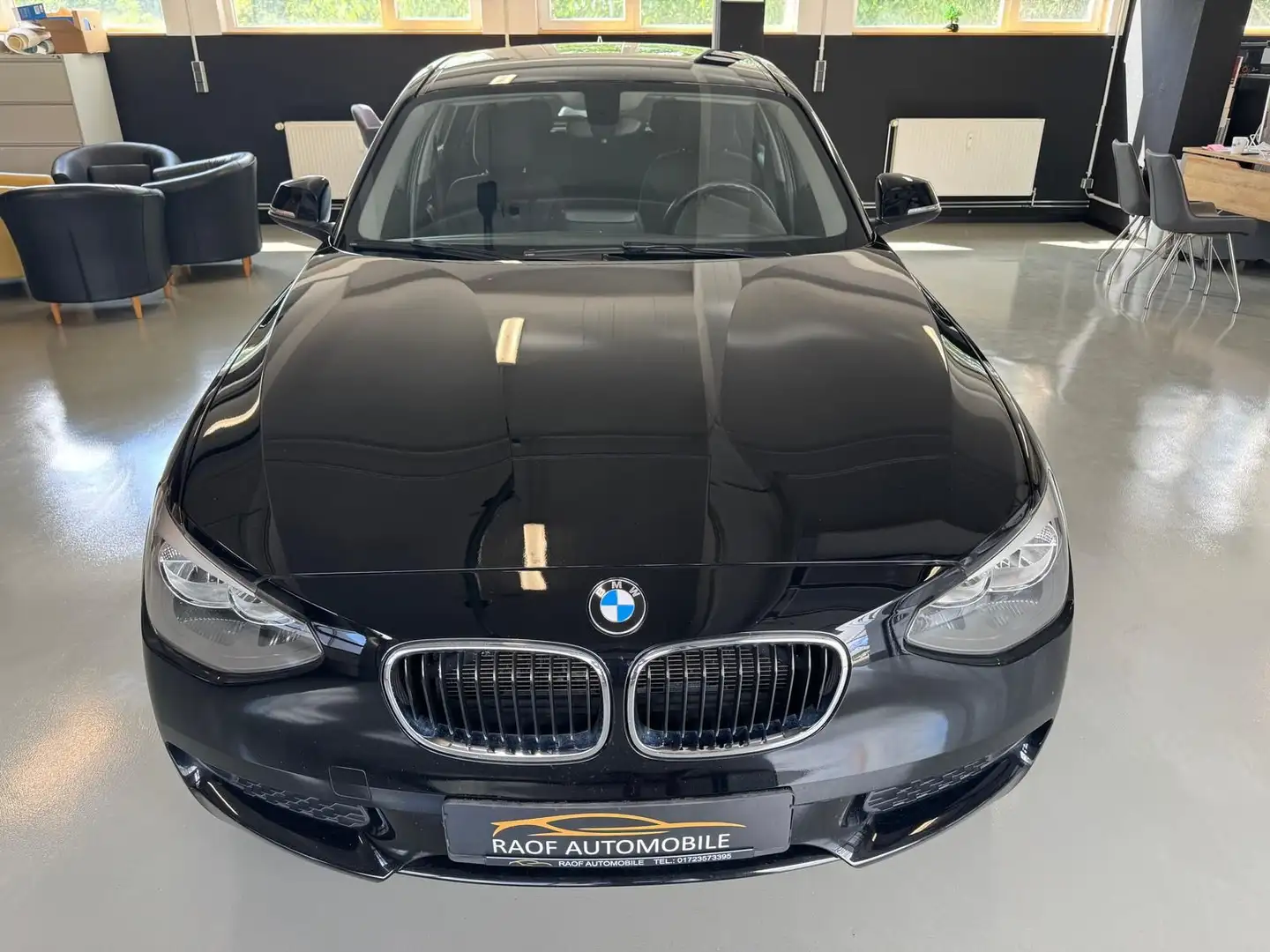 BMW 116 i AUTOMATIK SHZ ALLU KLIMA TÜV NEU Schwarz - 2