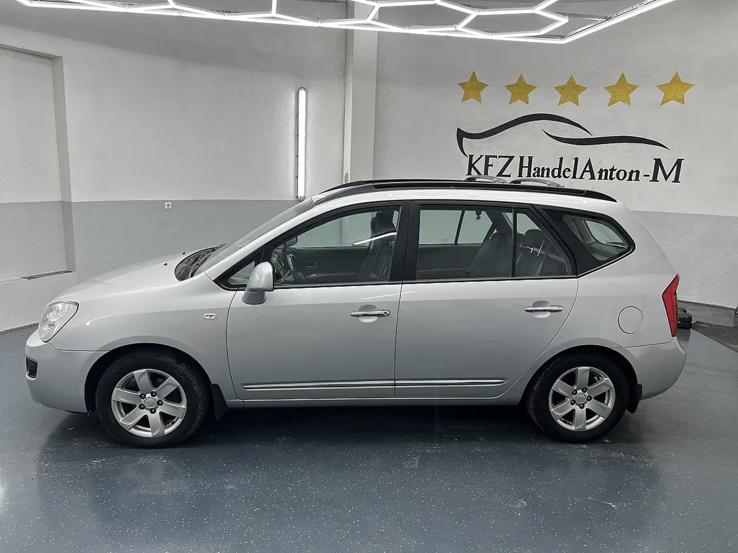 Kia Carens 2,0 CRDi VGT Active * SOFORT FINANZIERUNG & EIN... Grau - 2