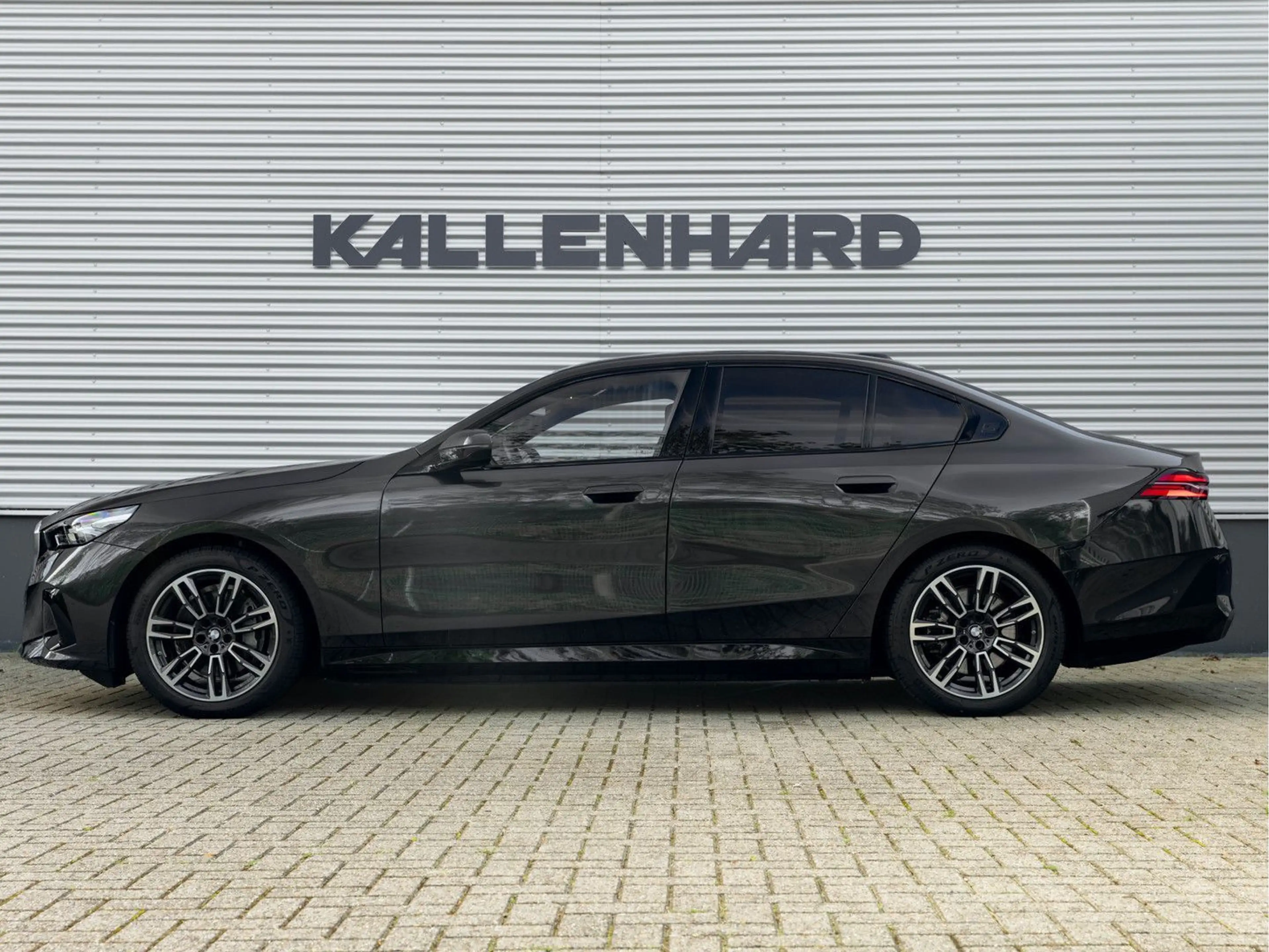 BMW i5 eDrive40 - M-Sport - Active Tempomat - Harman — photo 7