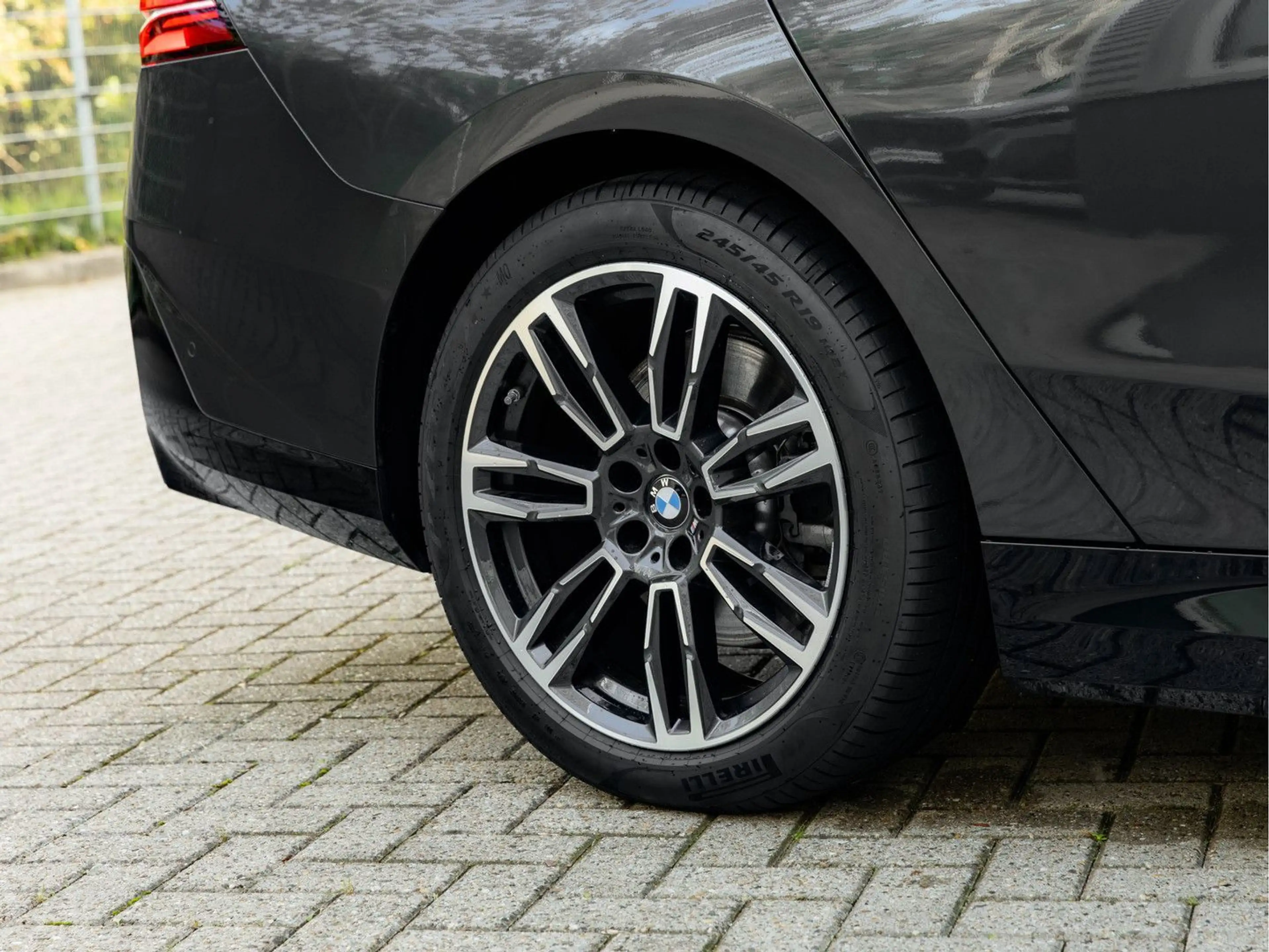 BMW i5 eDrive40 - M-Sport - Active Tempomat - Harman — photo 13