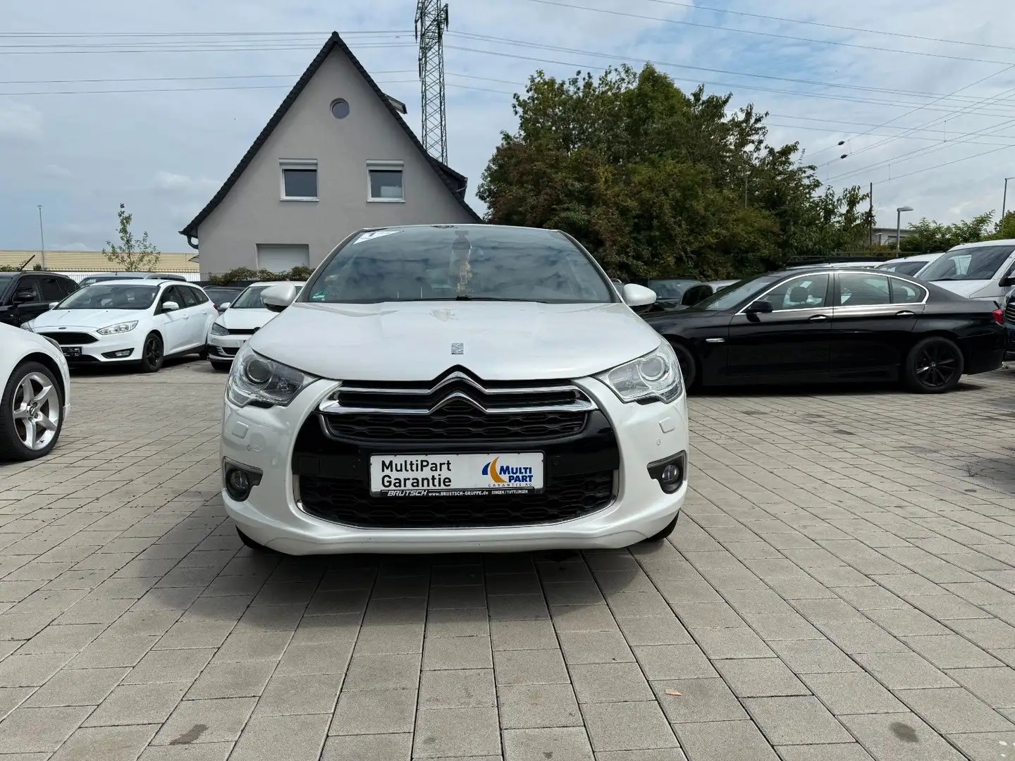 Citroen DS4 SportChic Km 114000 Weiß - 2