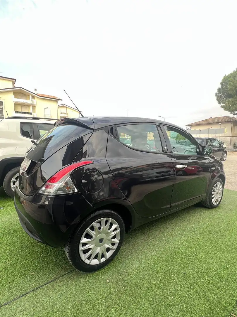 Lancia Ypsilon 1.3 mjt Elle s&s 95cv Nero - 2