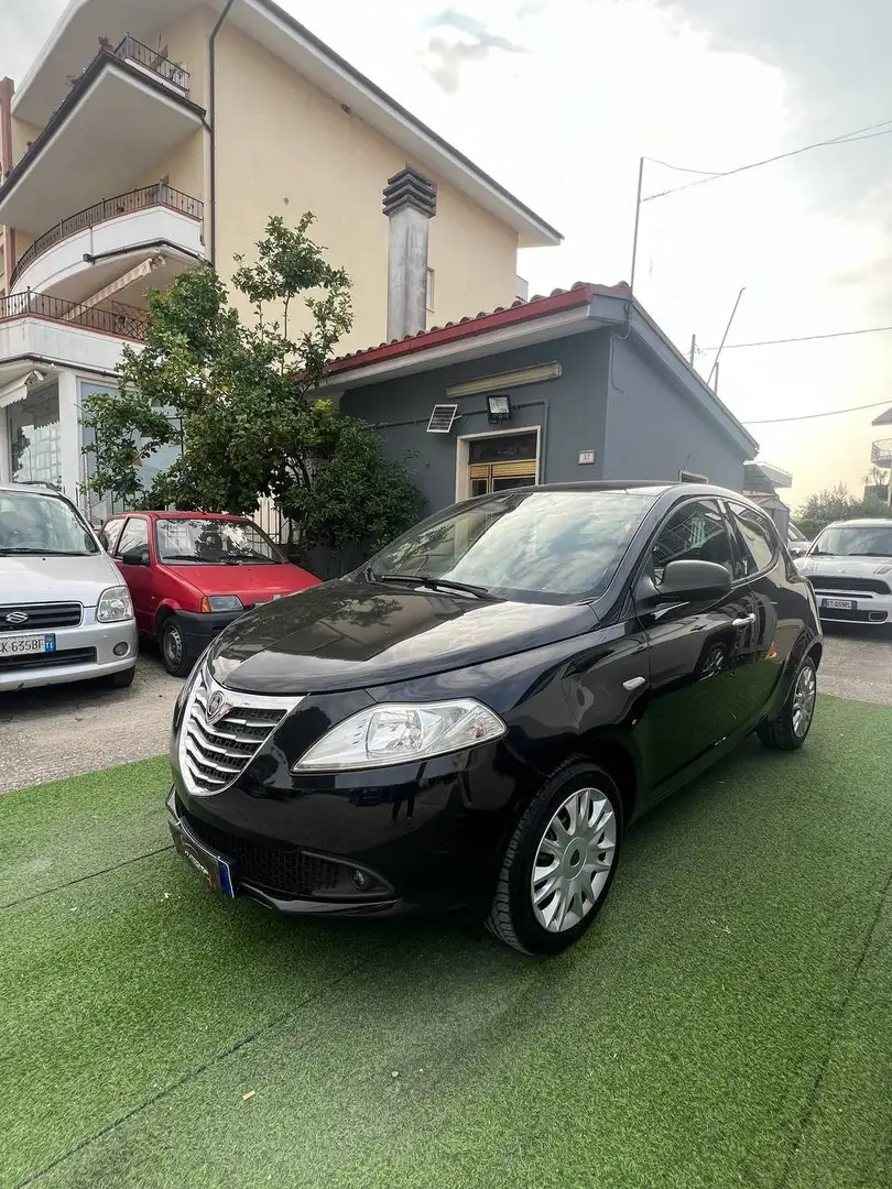 Lancia Ypsilon 1.3 mjt Elle s&s 95cv Nero - 1