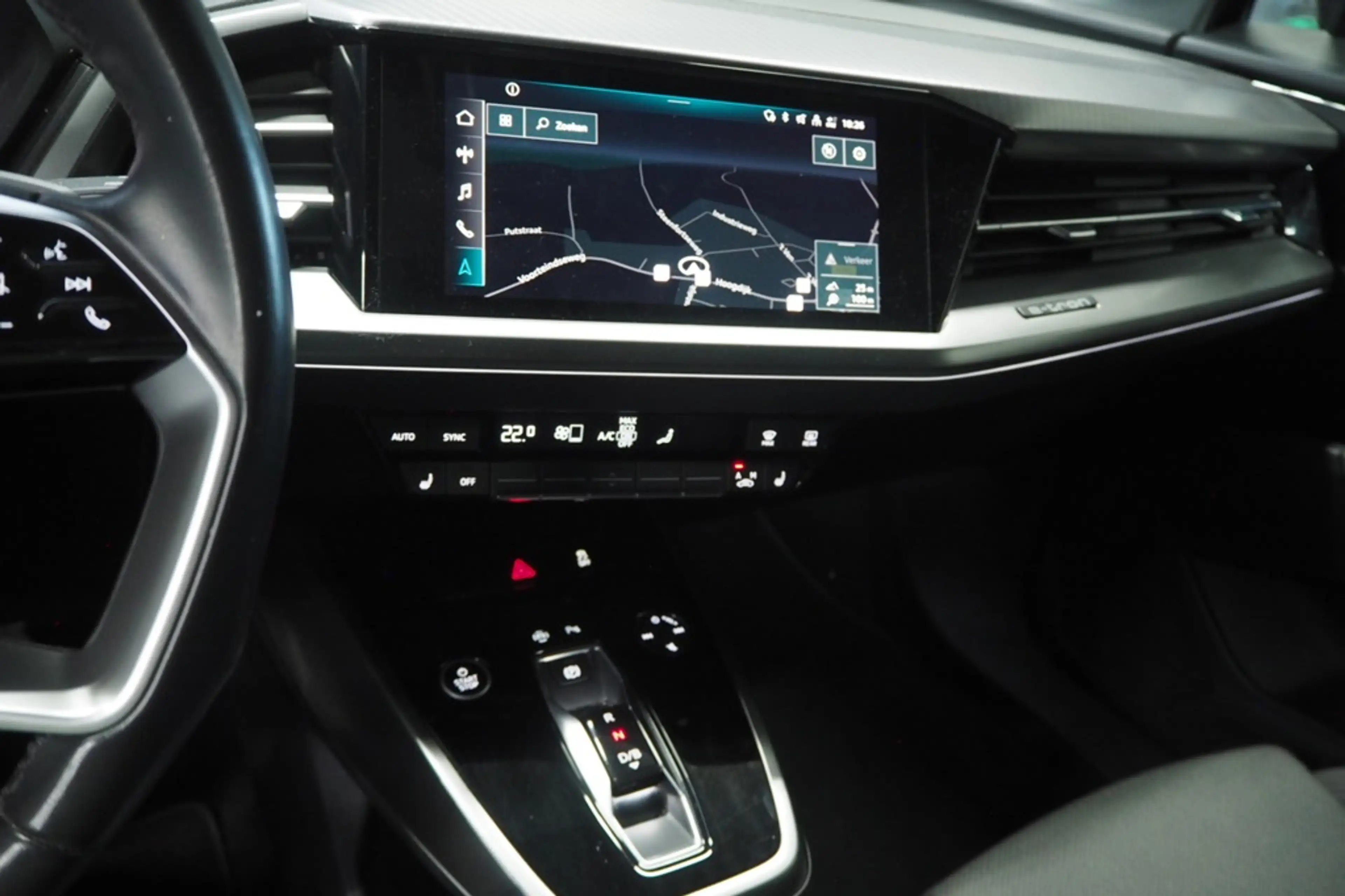 Audi Q4 e-tron 40 Launch edition Advanced 77 kWh Trekhaak — photo 6