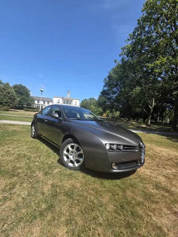 Alfa Romeo 159 2006 из Европы — купить под ключ