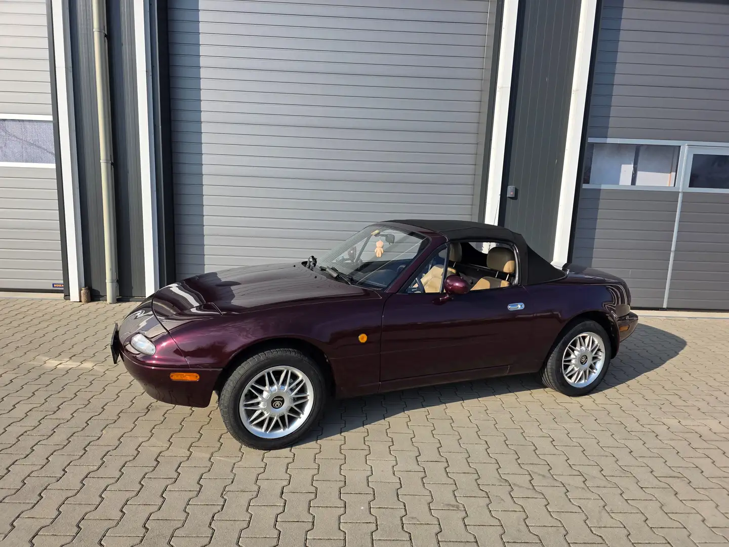 Mazda MX-5 NA Art Vin Nr.27 met Orginele Hardtop Rojo - 2
