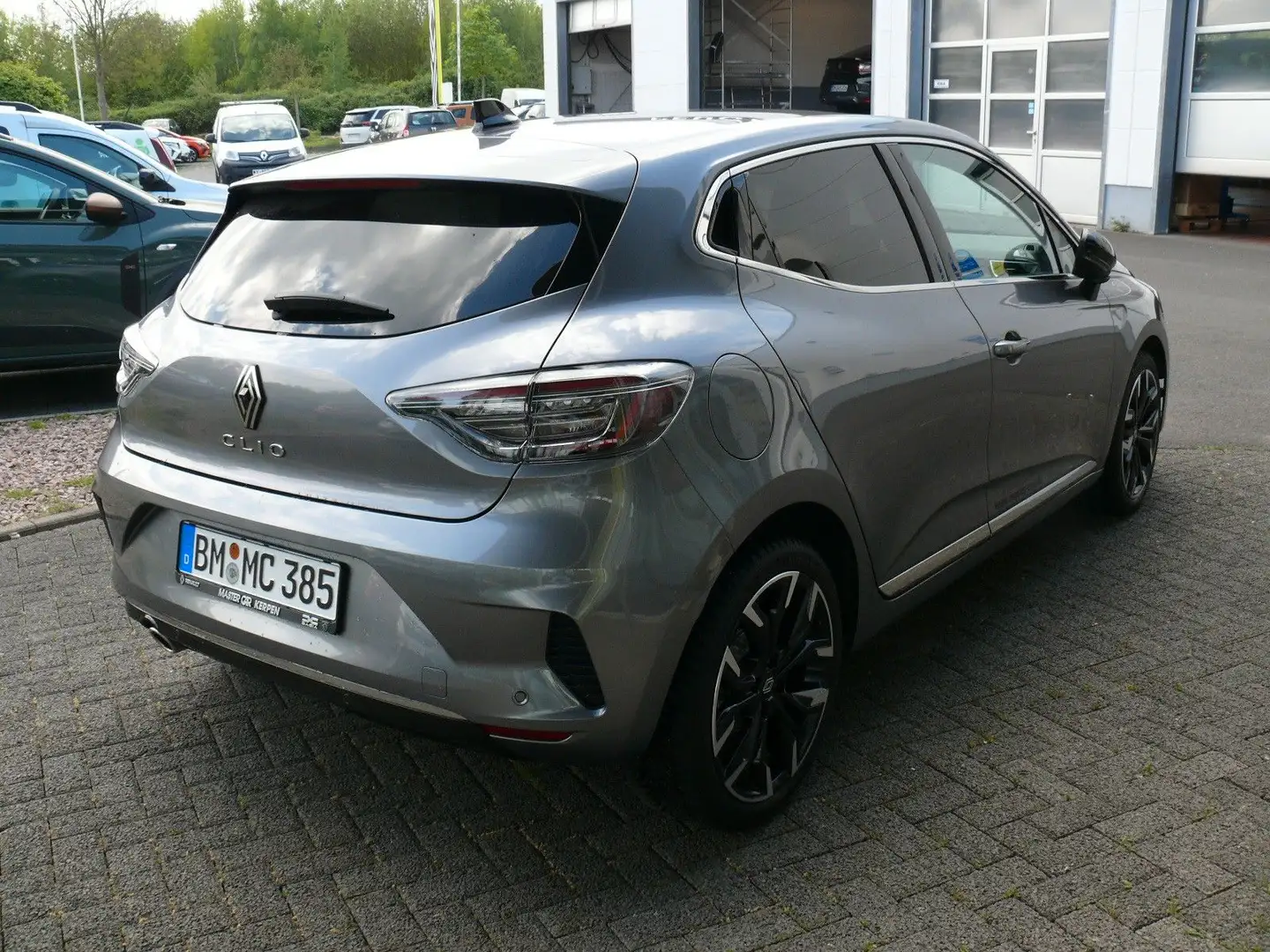 Renault Clio Techno TCe 90 ,Sitz& Lenk-Heizung, LM,Navi Grau - 2