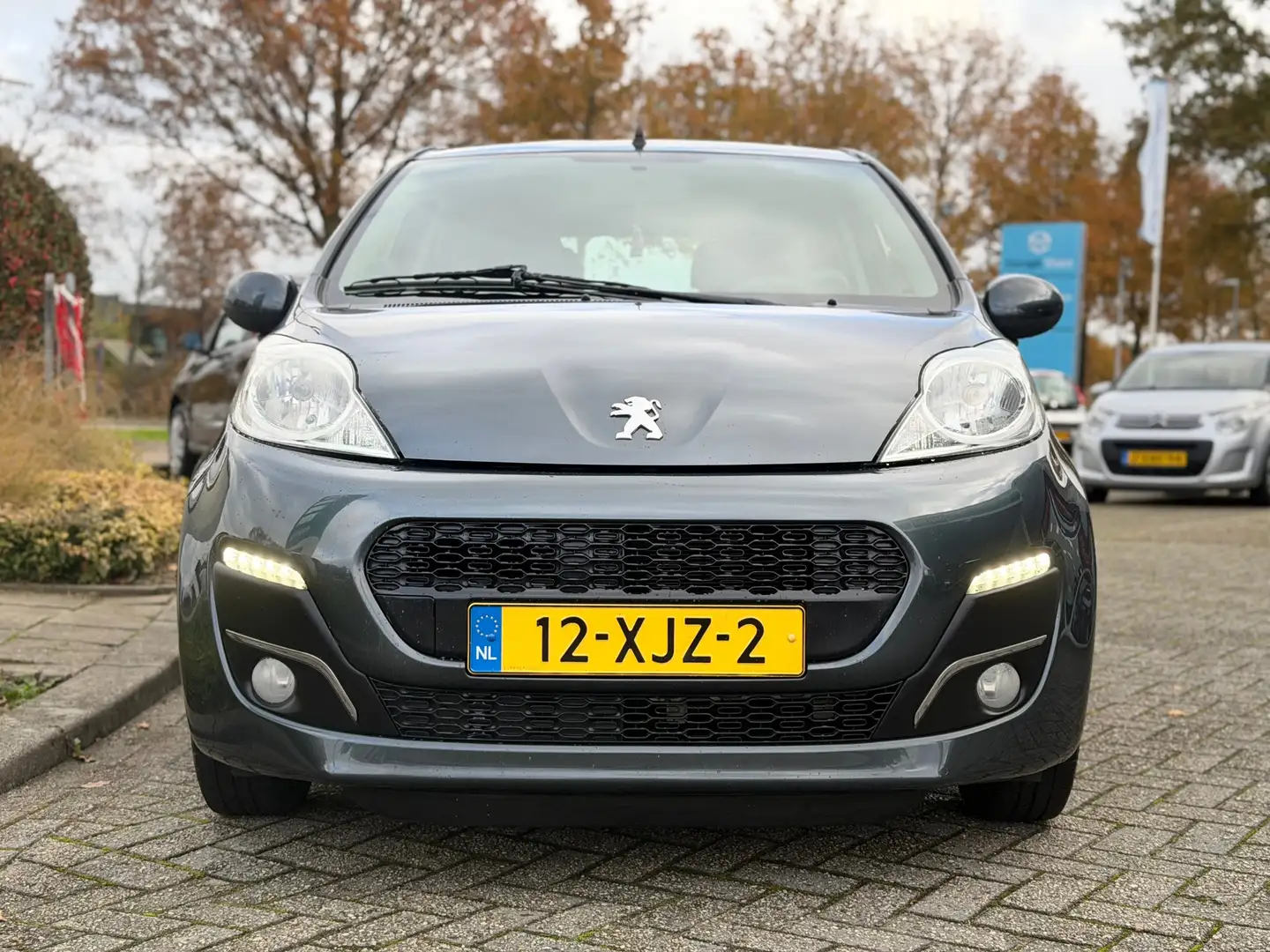 Peugeot 107 1.0 Active AUTOMAAT airco facelift Gris - 2