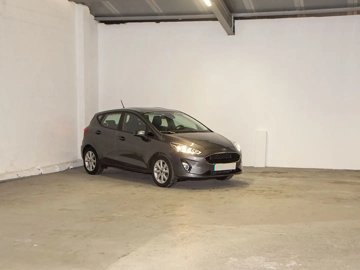 Ford Fiesta 1.1 Ti-VCT Trend Gris - 1